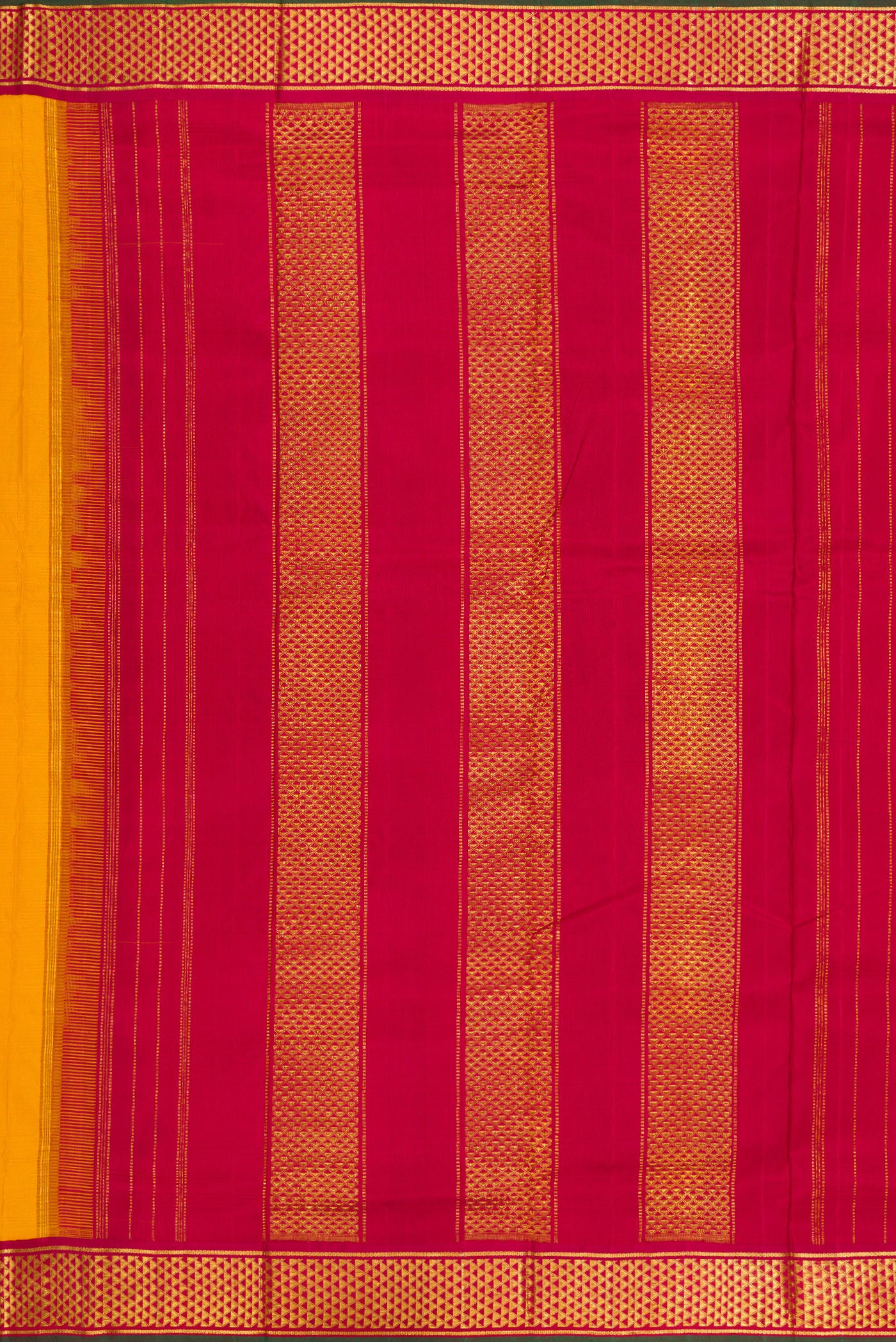 Close up image of the pallu of Mustard Dual Tone Kanjivaram Silk Nine Yards Saree with Stripes on the body and Zari Border. 