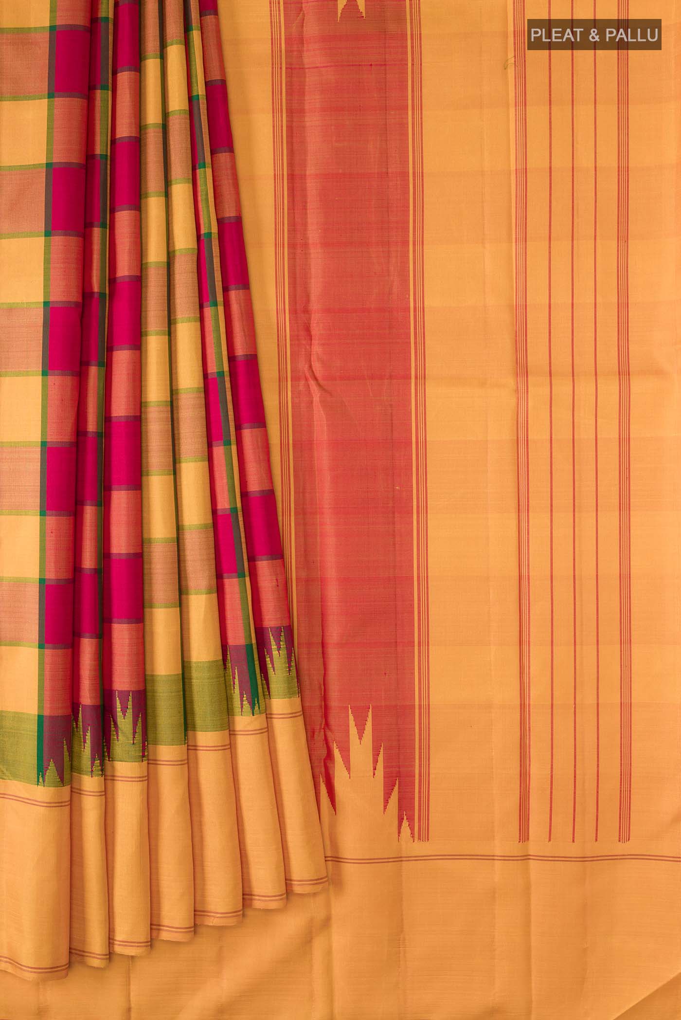 pleats pallu
