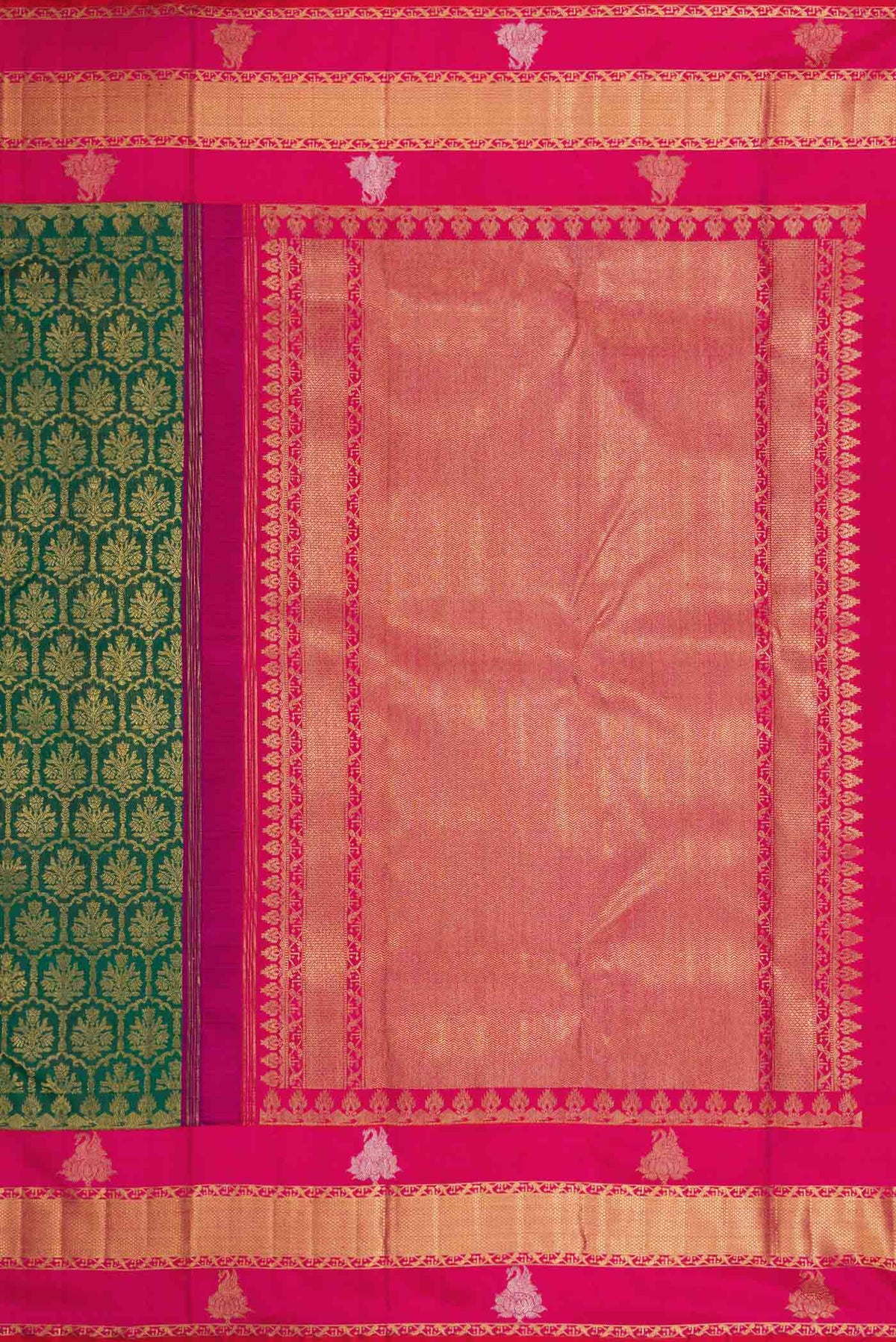 Close up image of the pallu of Pure Silk Pure Zari Green Dual Tone Kanchipuram Saree with Zari Brocade on the body and Zari Border