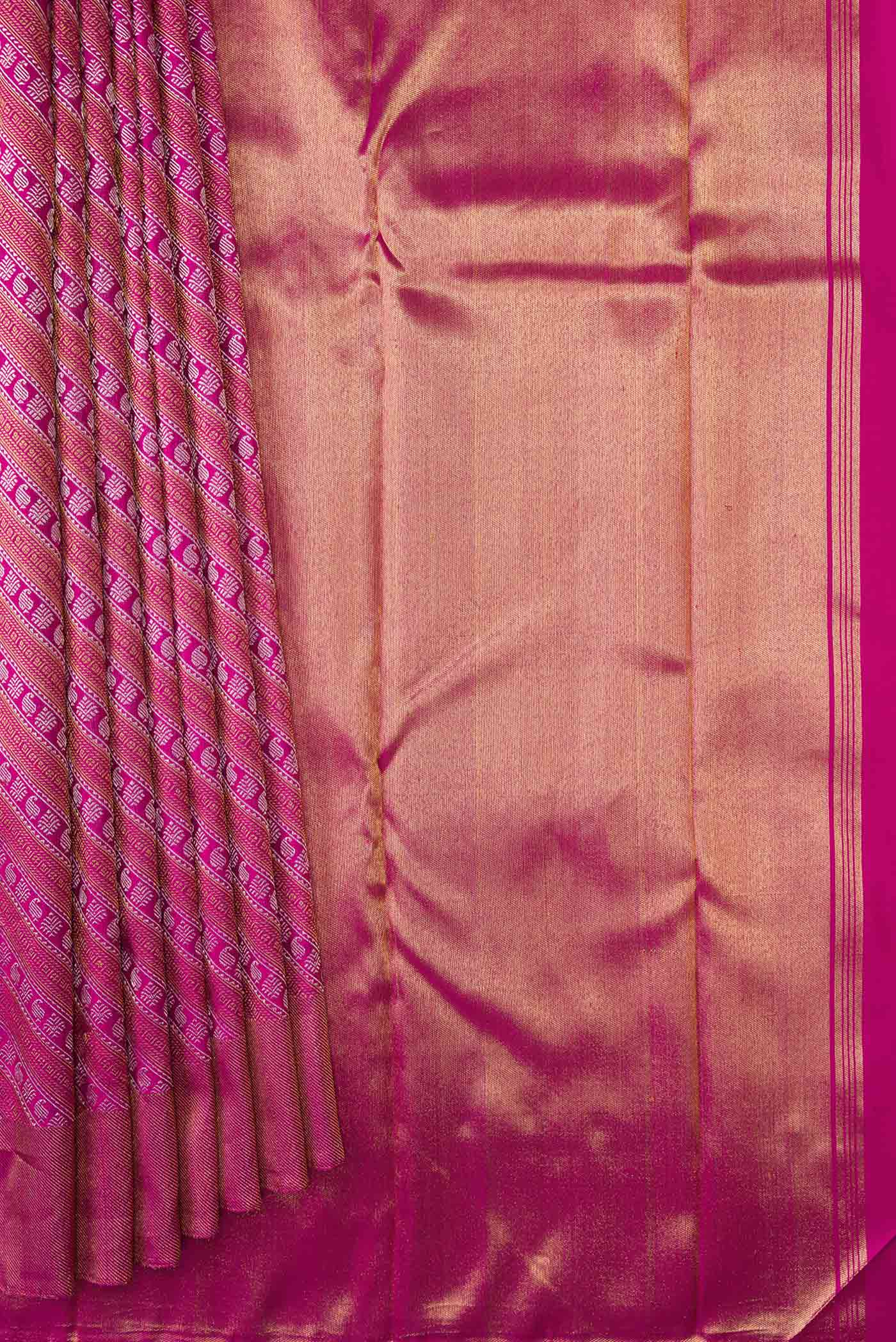 pleats pallu