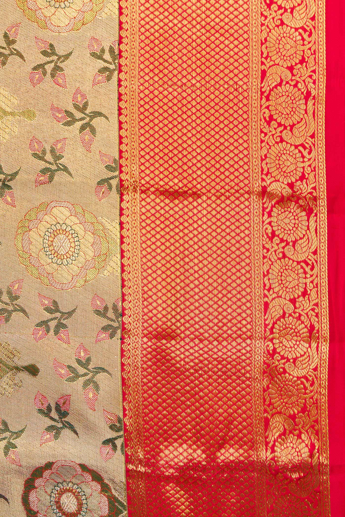 Border image of Gold Dual Tone Kanjivaram Tissue Silk Saree with Zari Brocade on the body and Zari Border. 