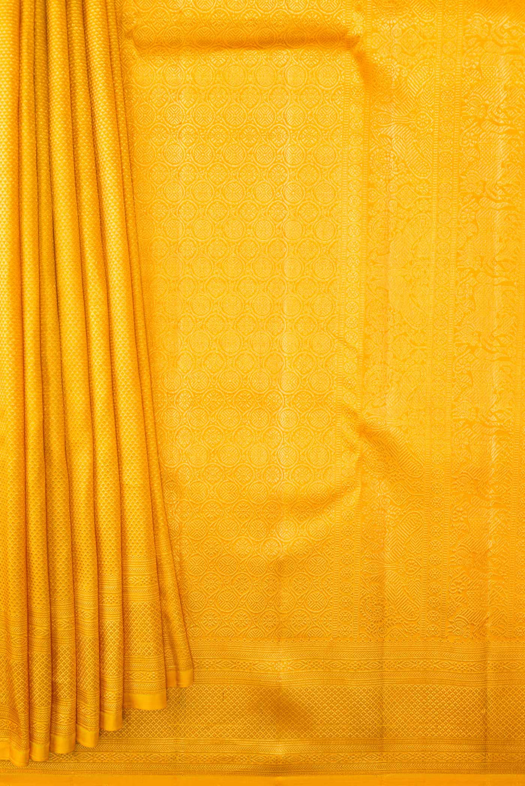 pleats pallu