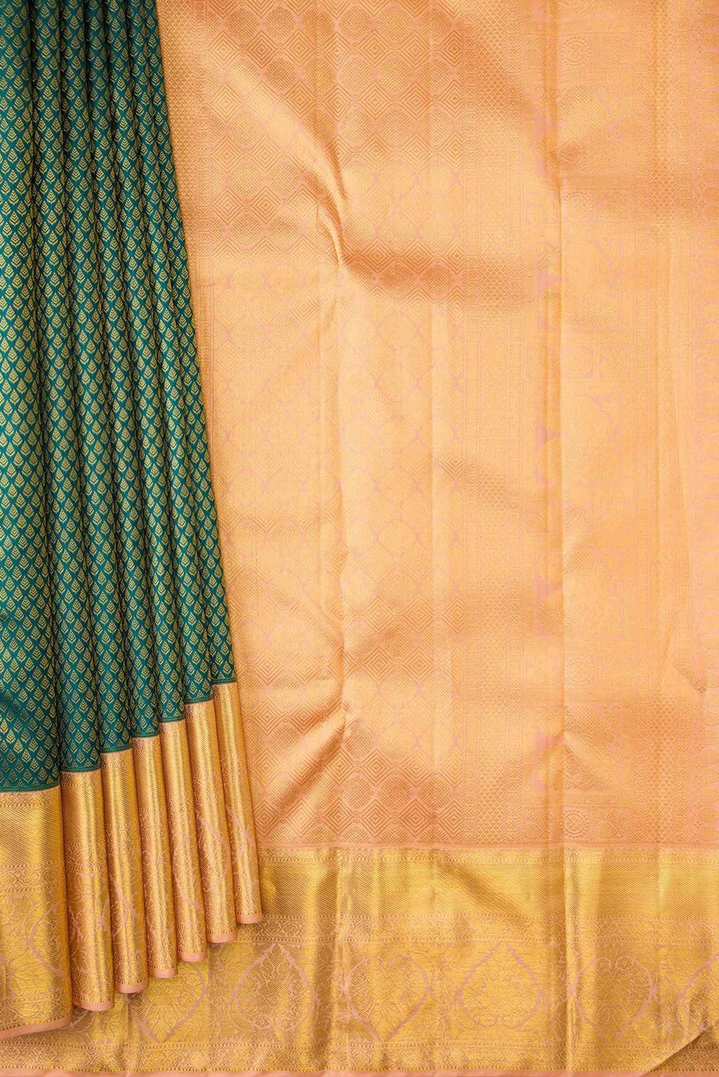 pleats pallu