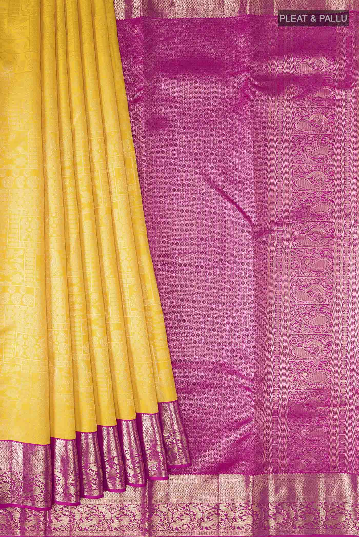 pleats pallu