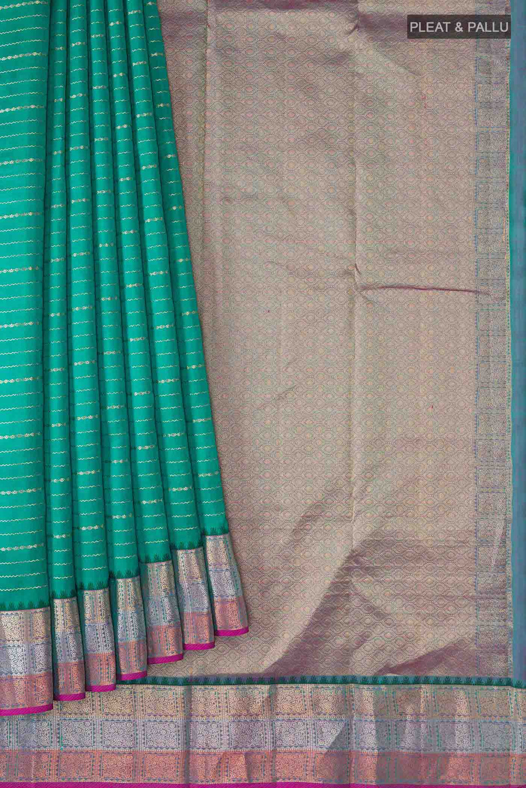 pleats pallu