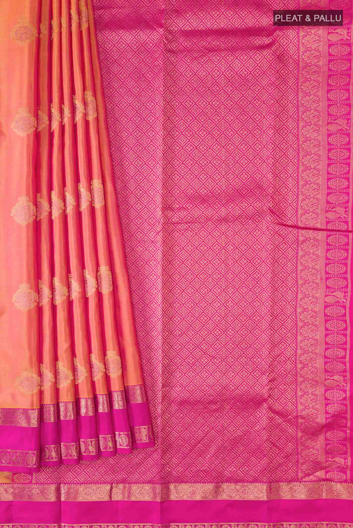 pleats pallu