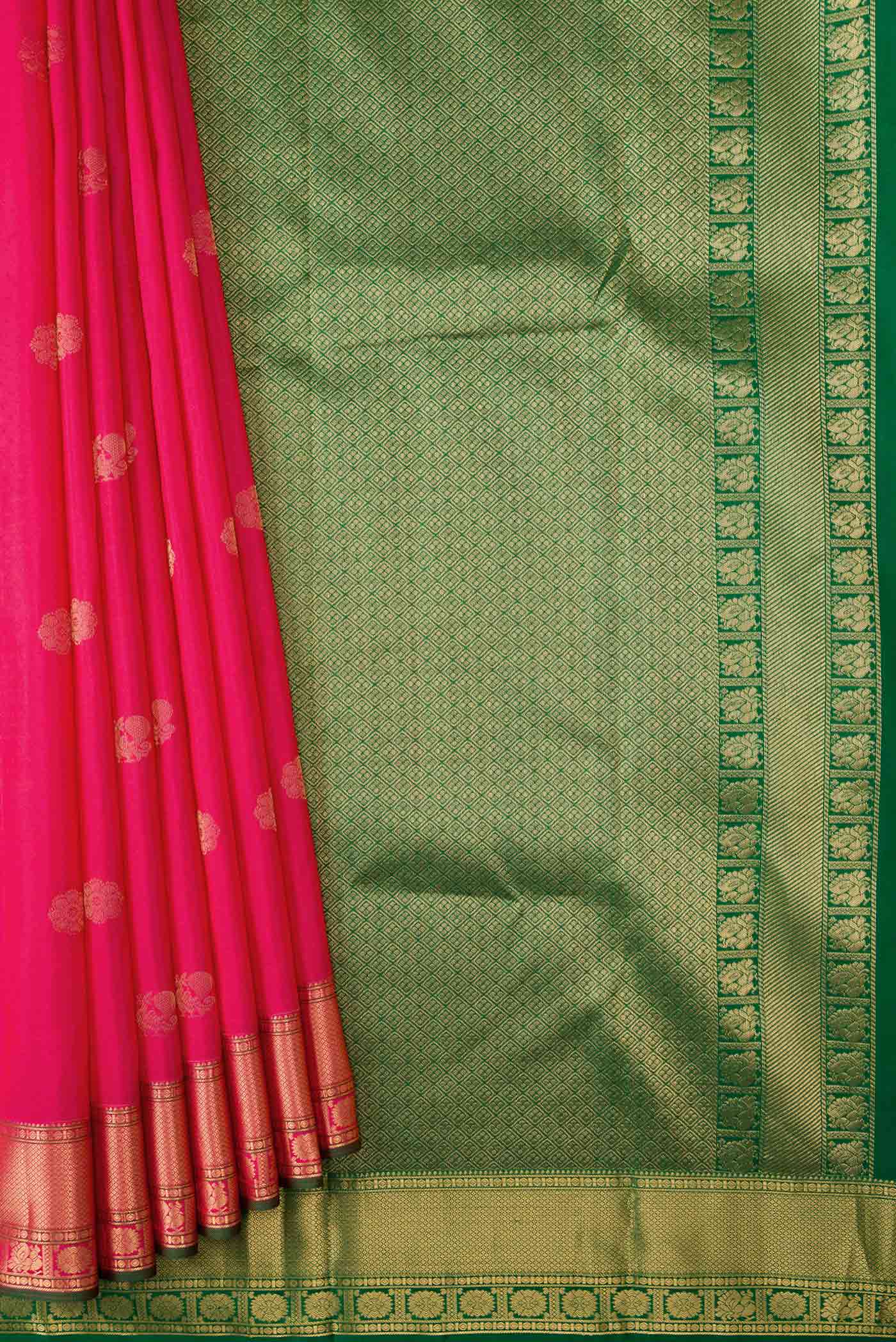pleats pallu