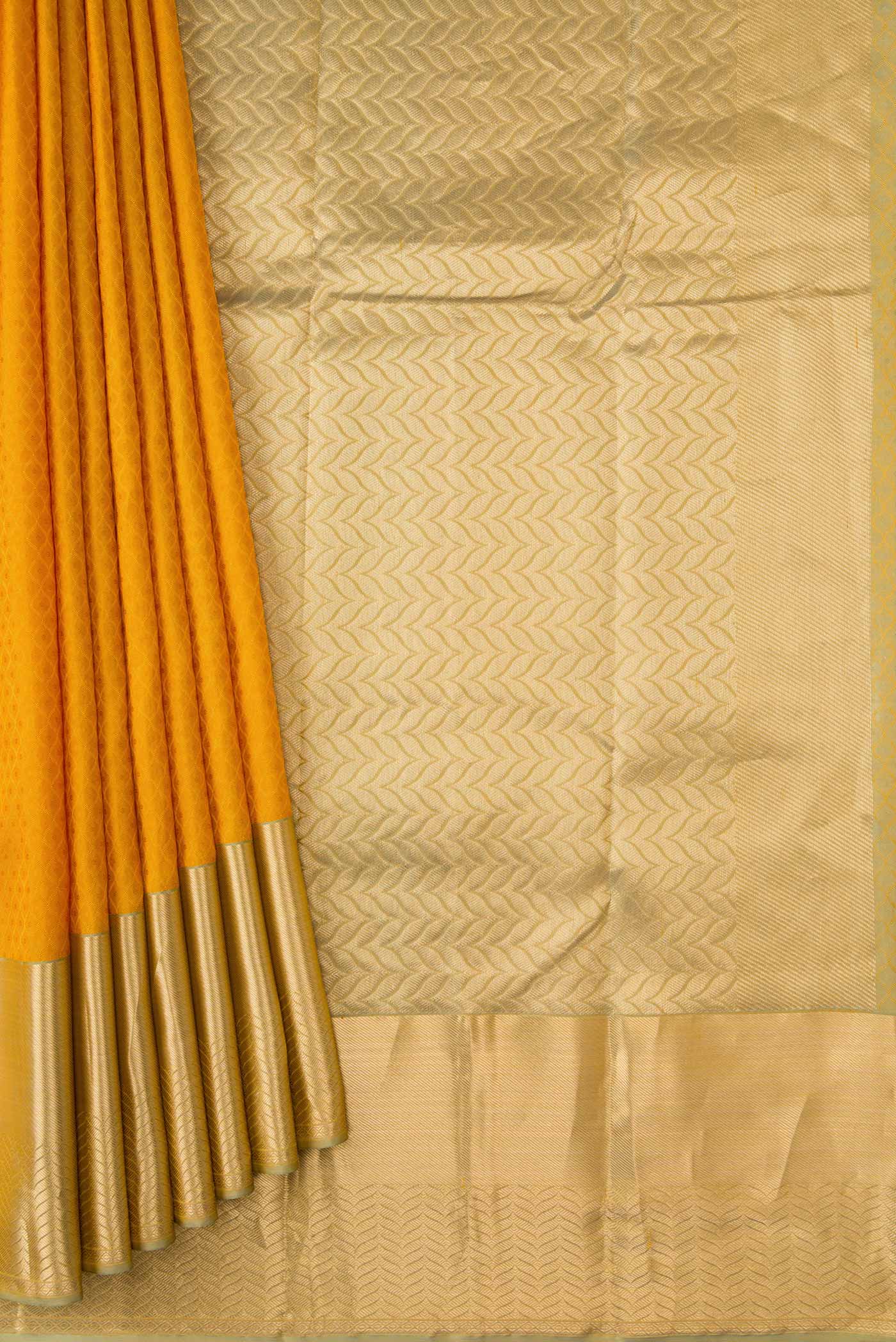 pleats pallu