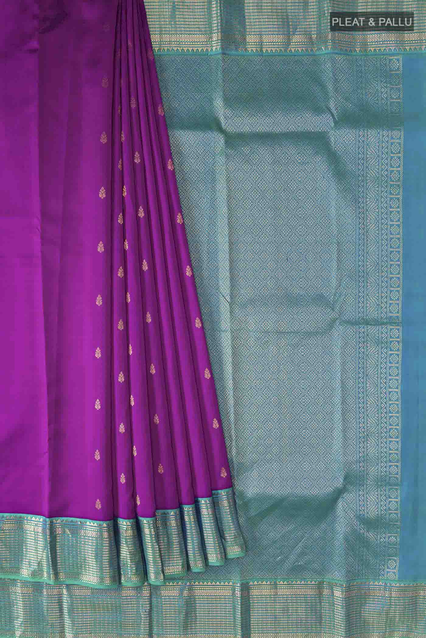 pleats pallu