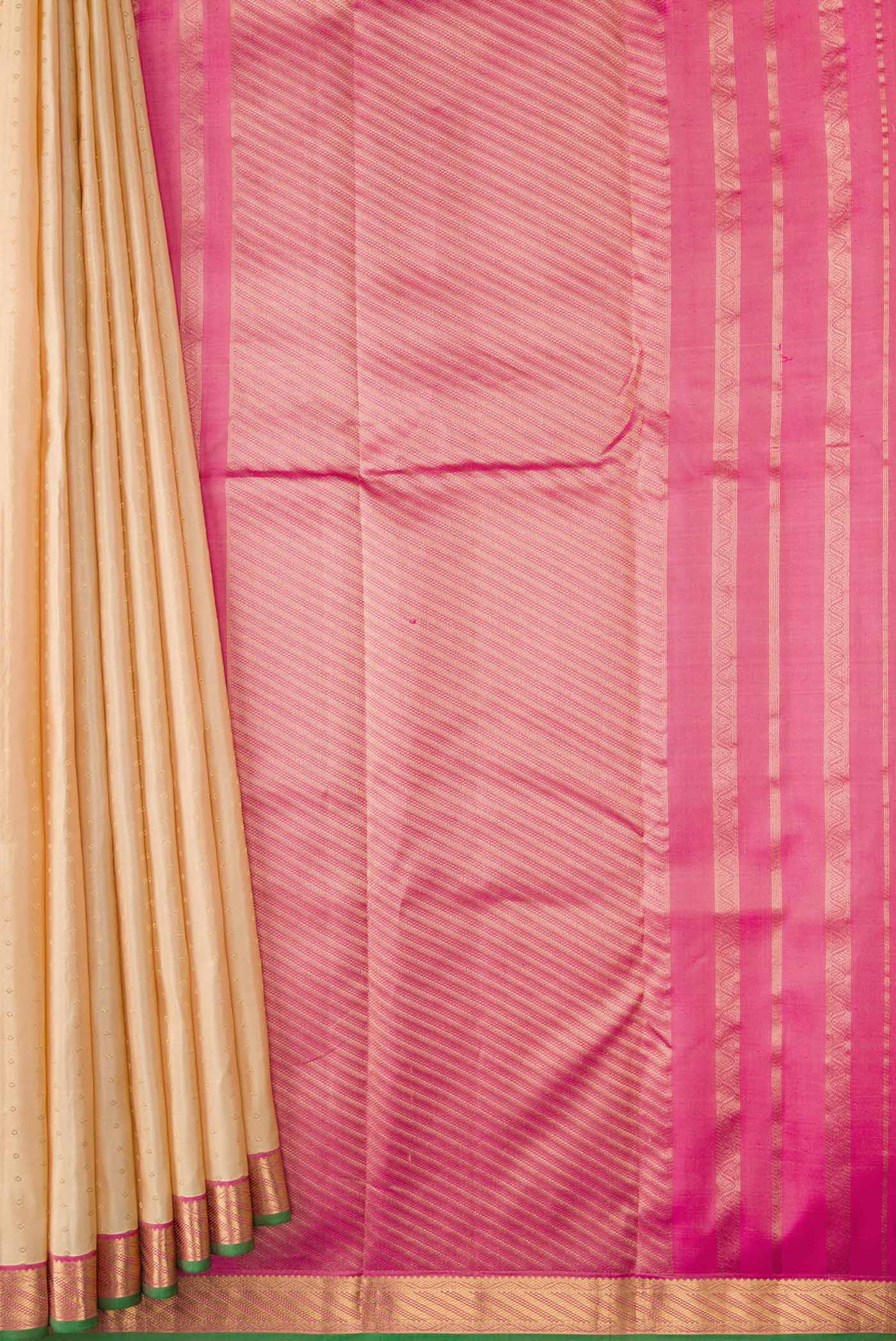 pleats pallu