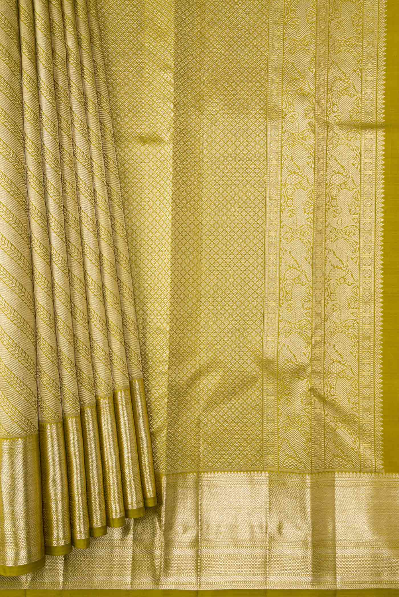 pleats pallu