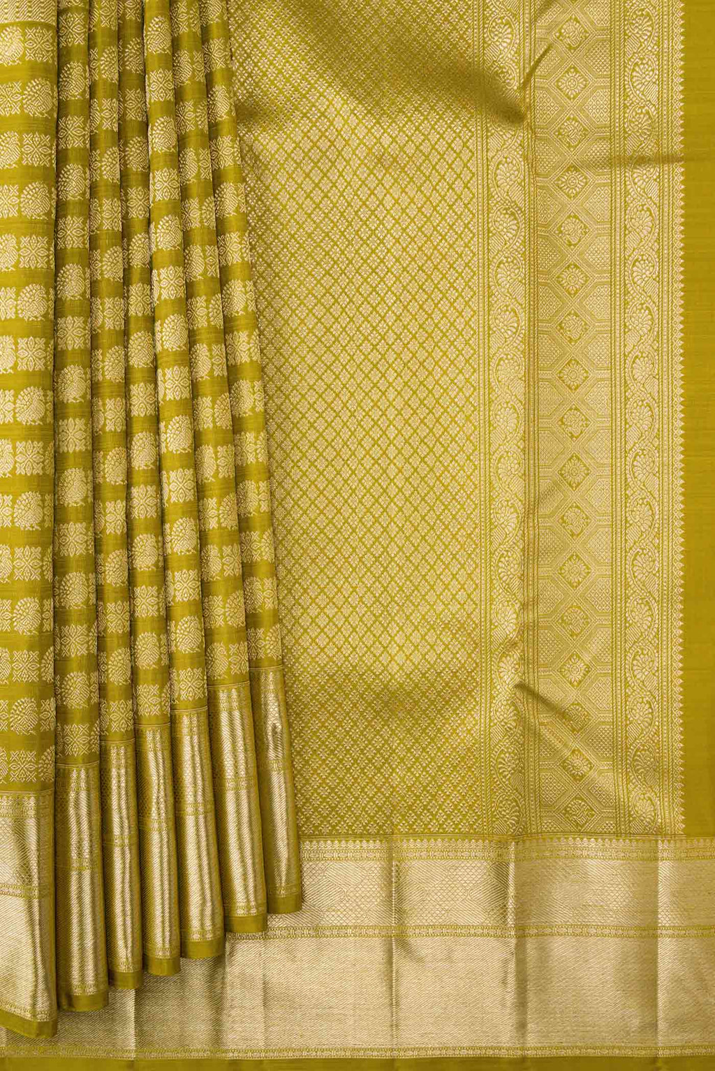 pleats pallu