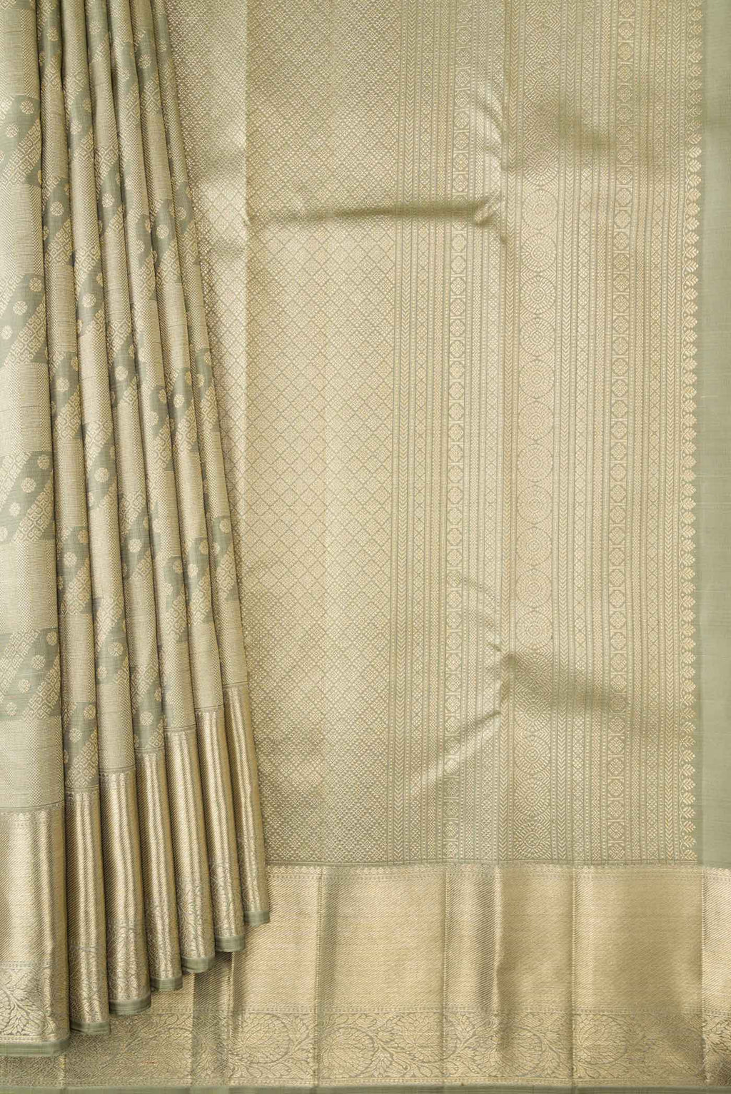 pleats pallu