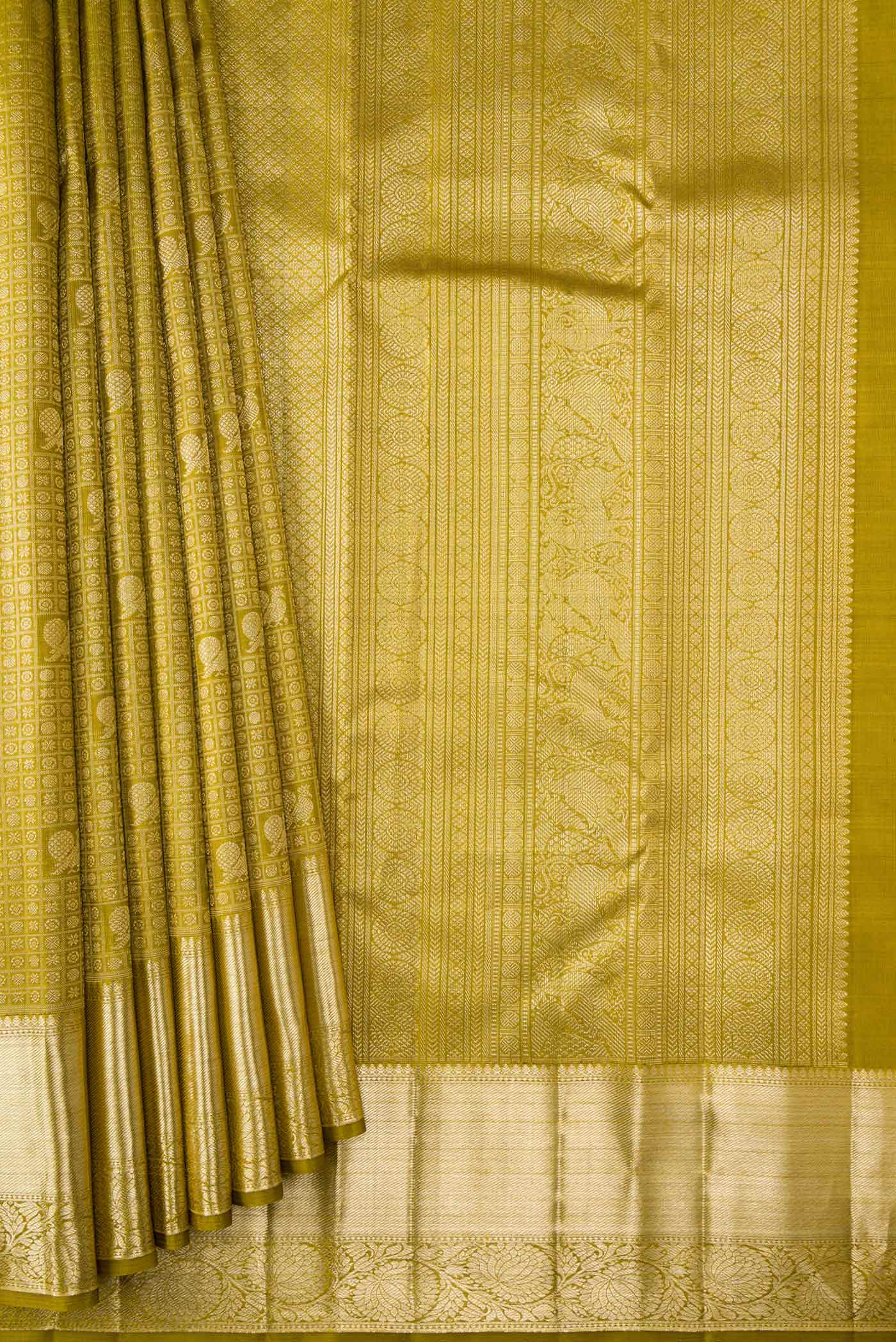 pleats pallu