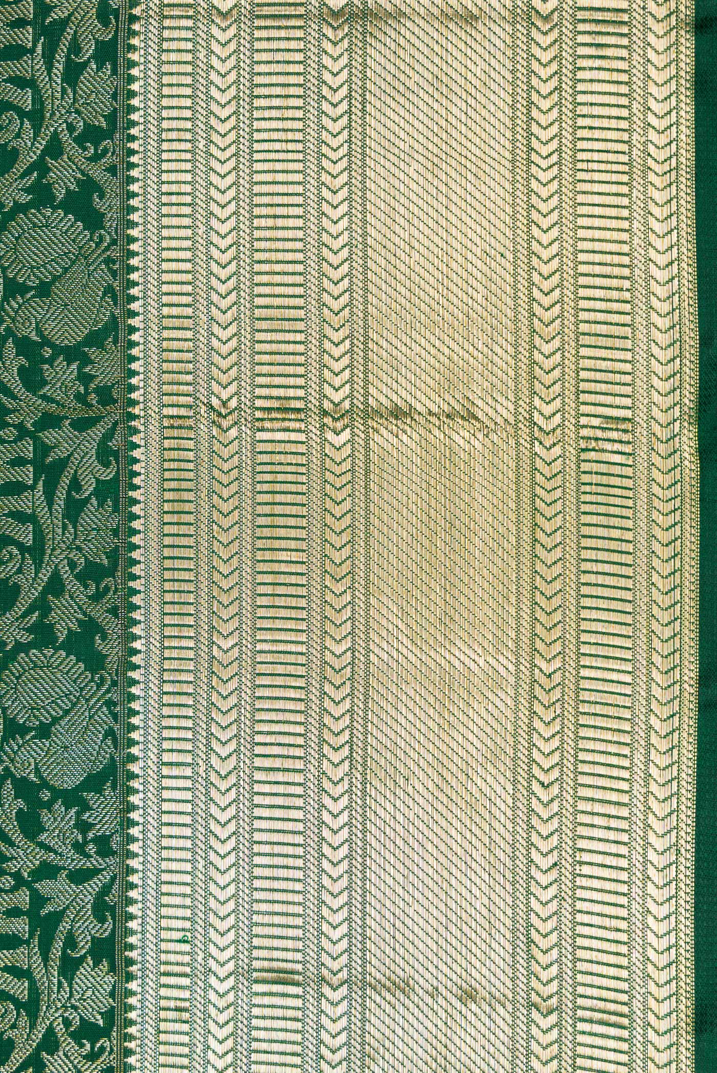 Border image of Green Dual Tone Kanchipuram Silk Saree with Zari Brocade on the body and Zari Border. 