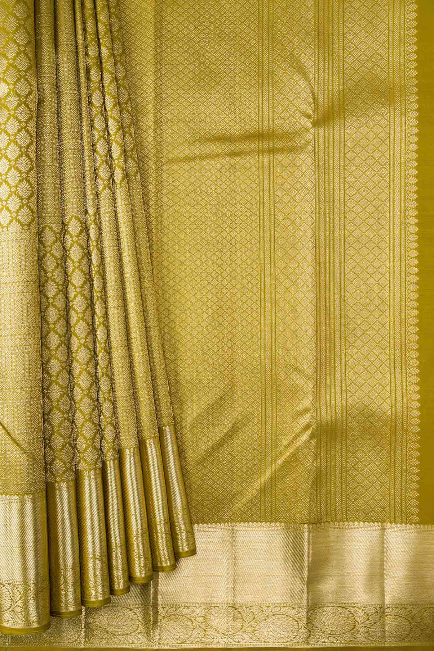 pleats pallu
