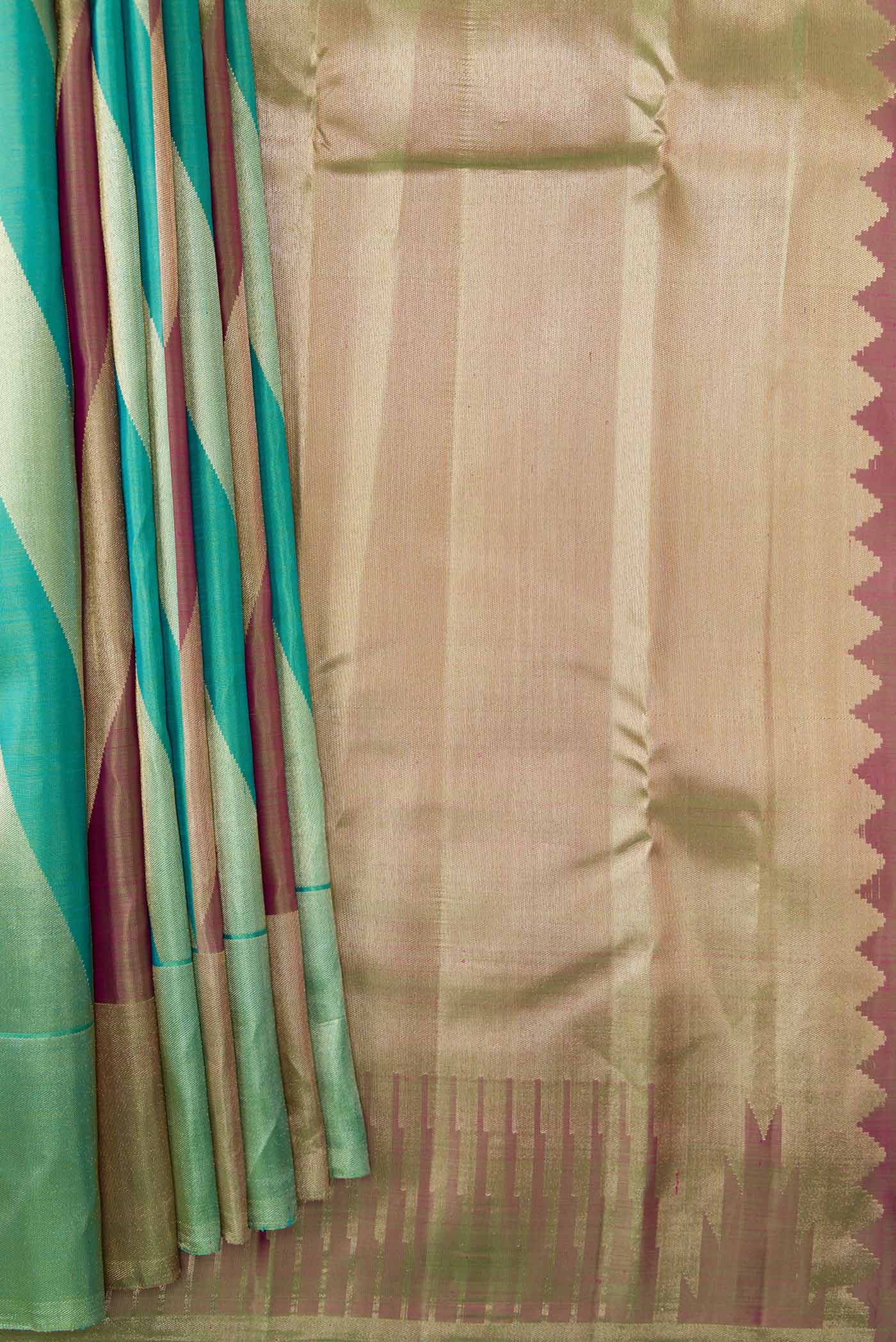 pleats pallu