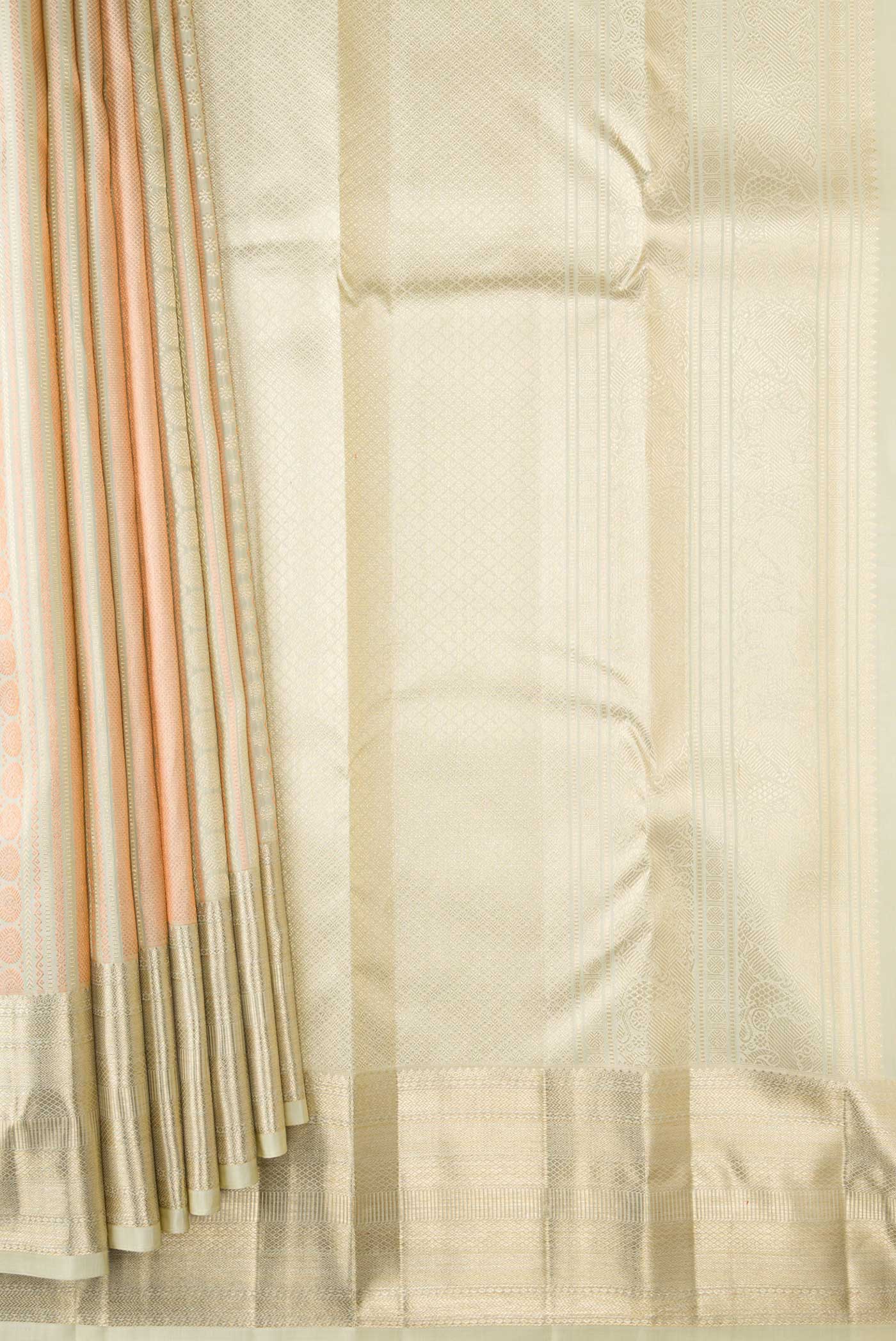 pleats pallu