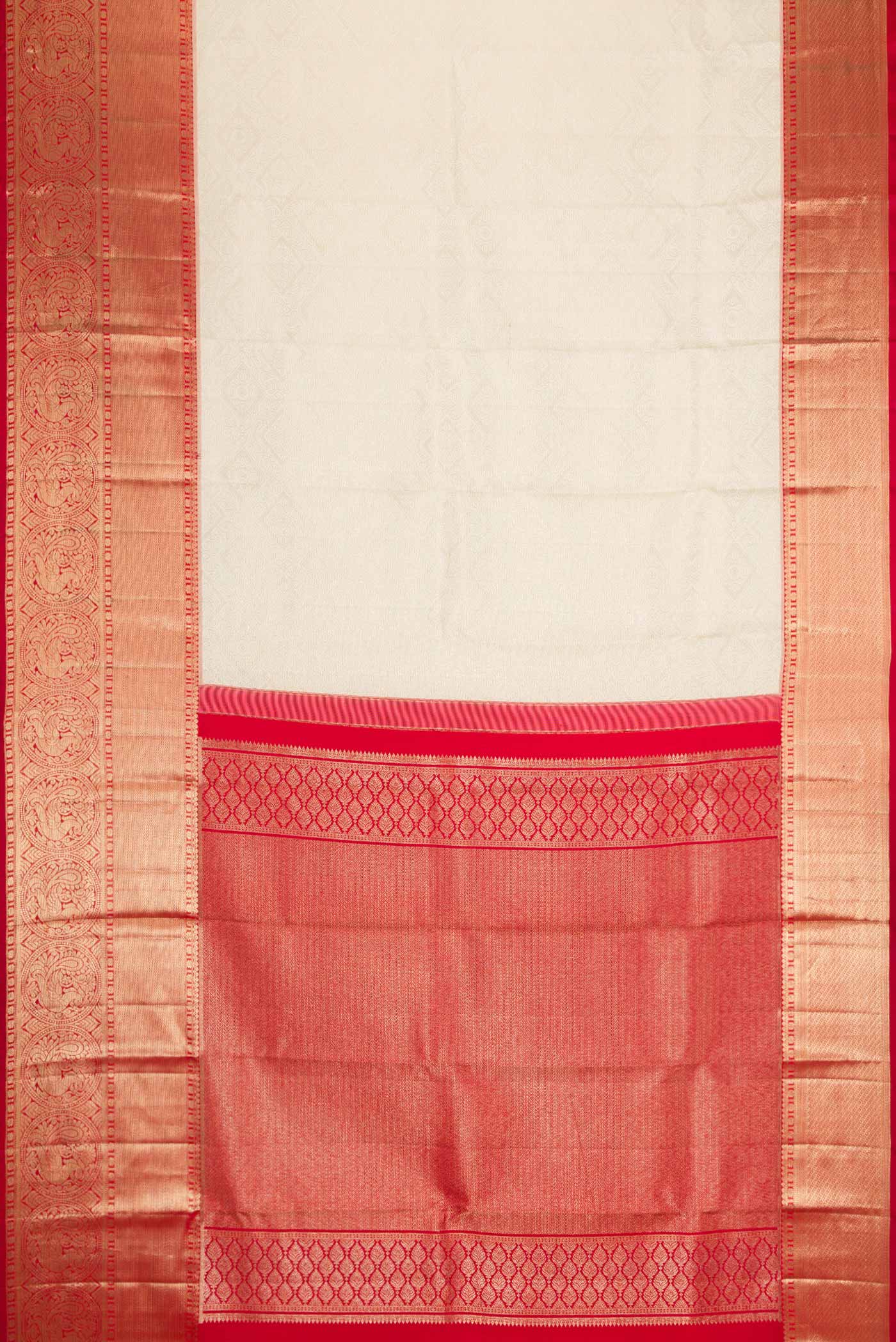 pallu body