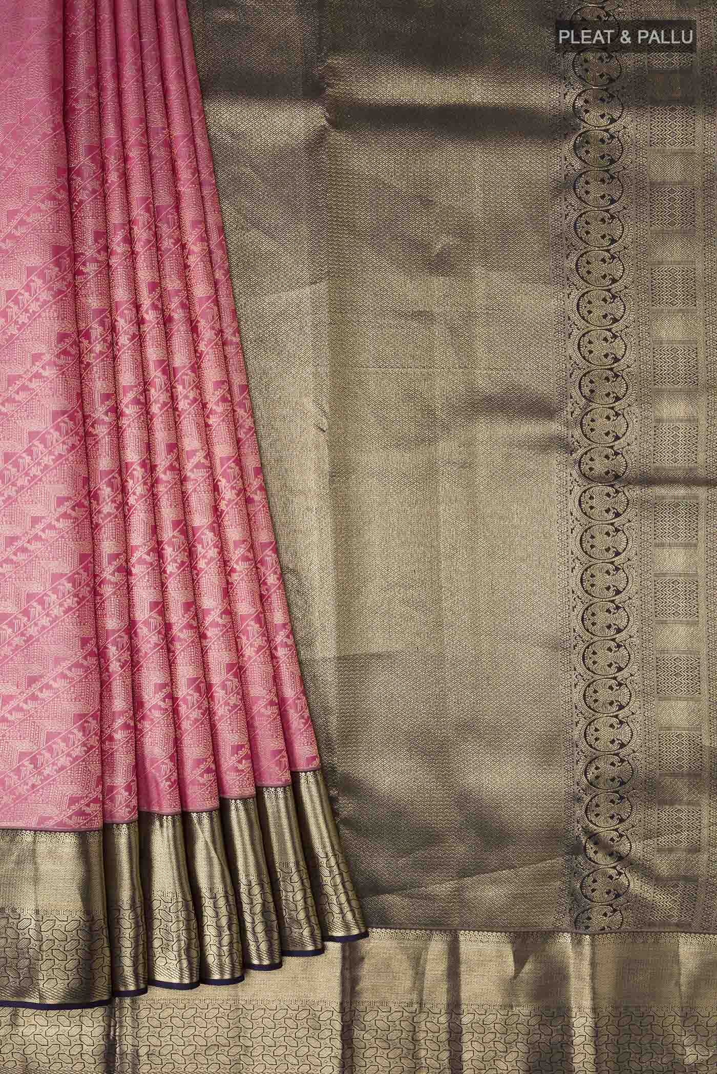 pleats pallu