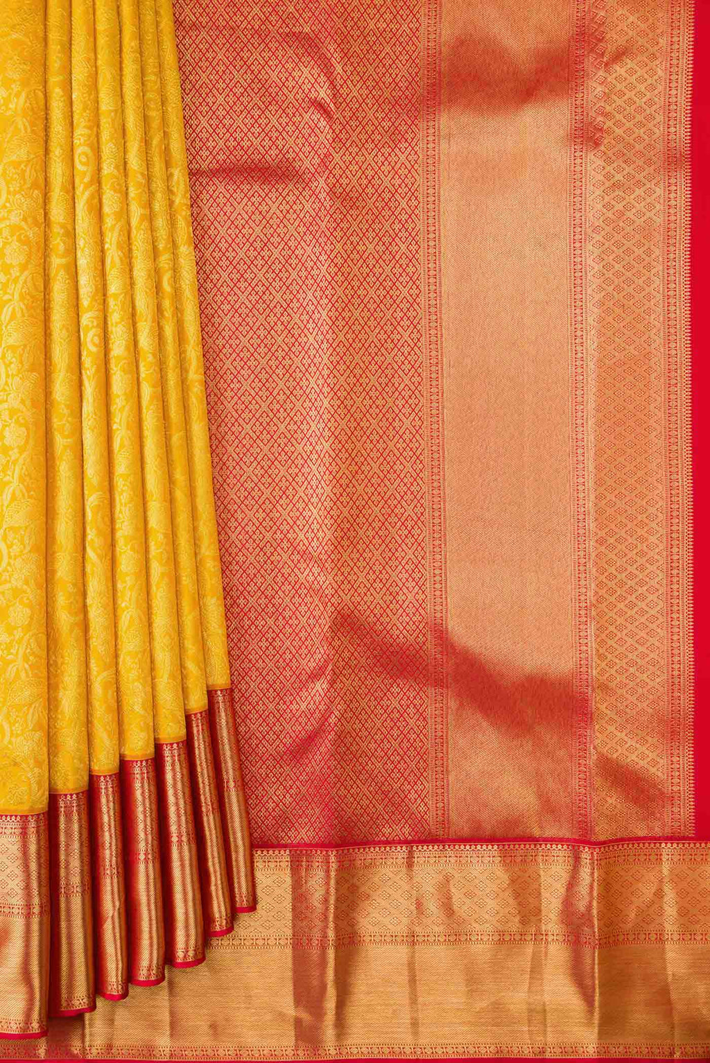 pleats pallu
