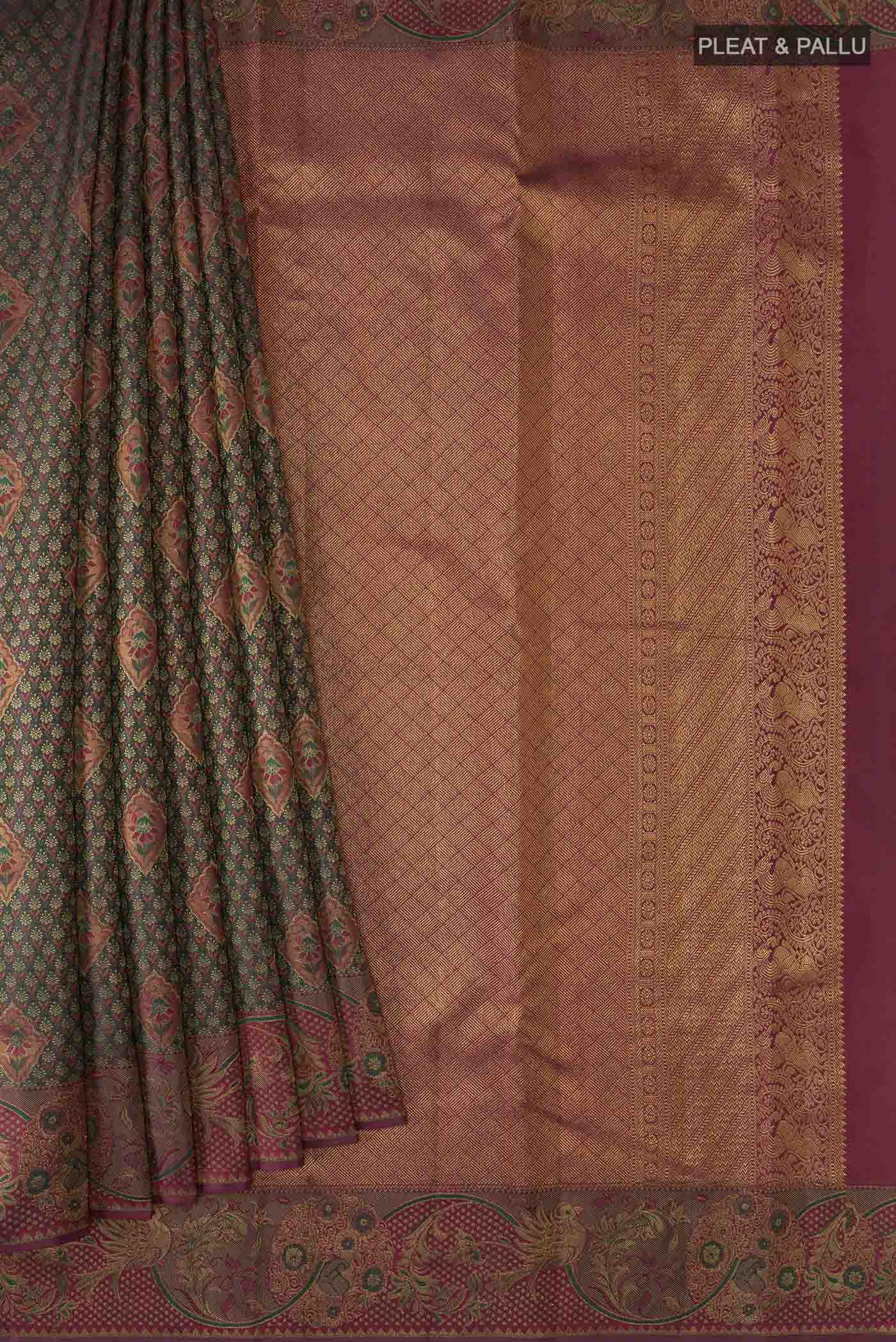 pleats pallu
