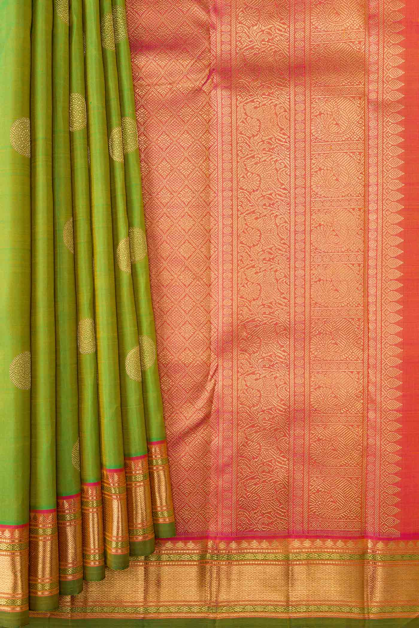 pleats pallu