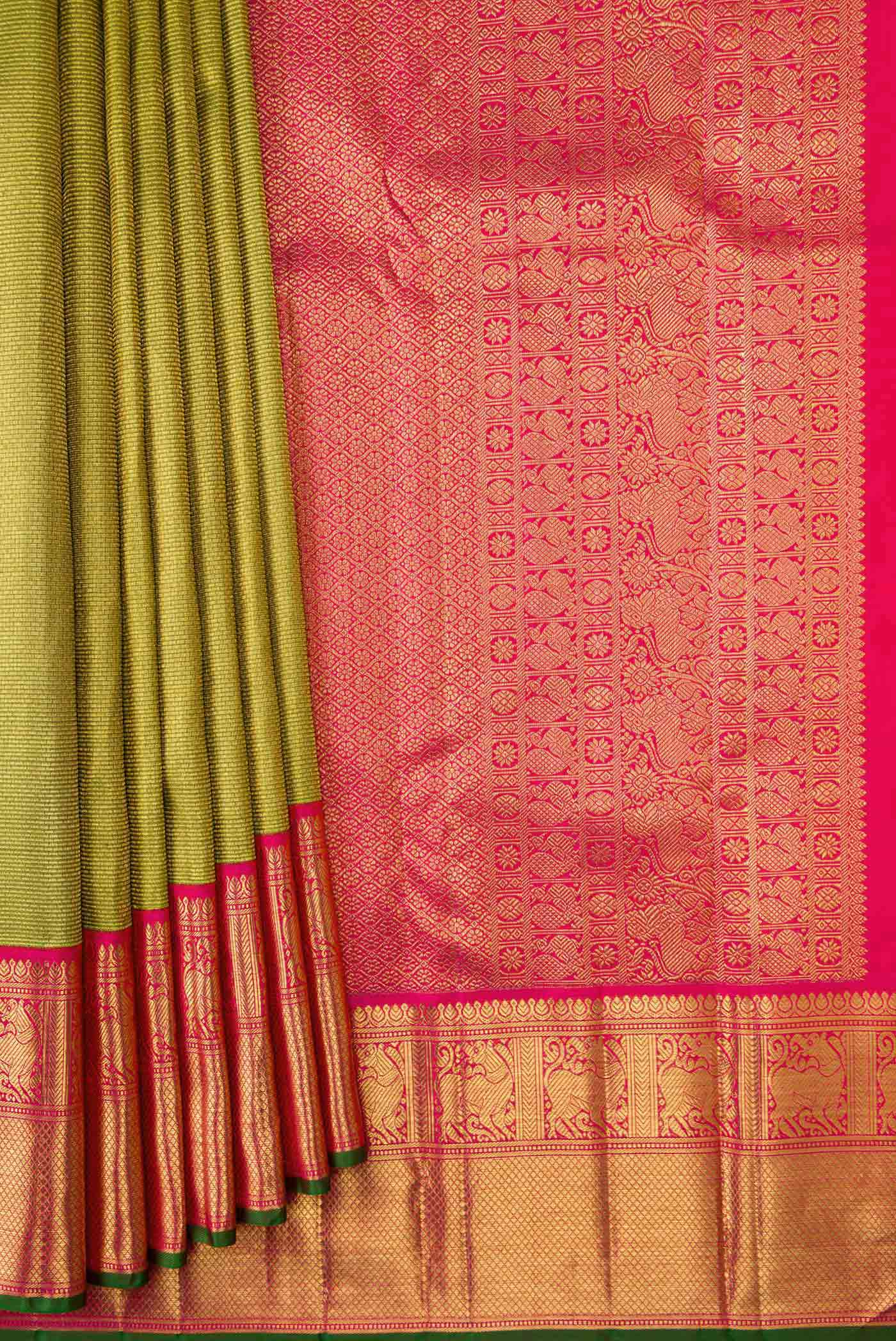 pleats pallu