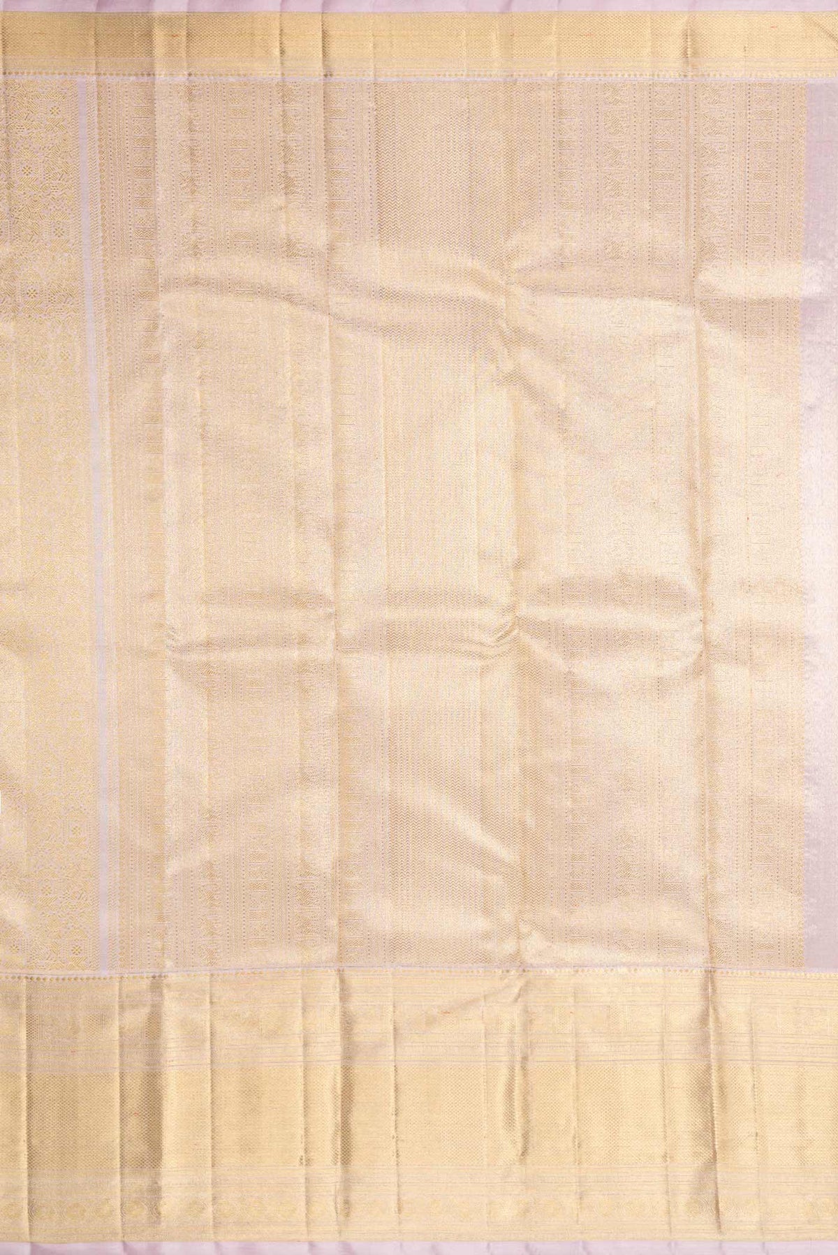 Close up image of the pallu of Pure Silk Pure Zari Lavender Dual Tone Kanchipuram Saree with Zari Brocade on the body and Zari Border
