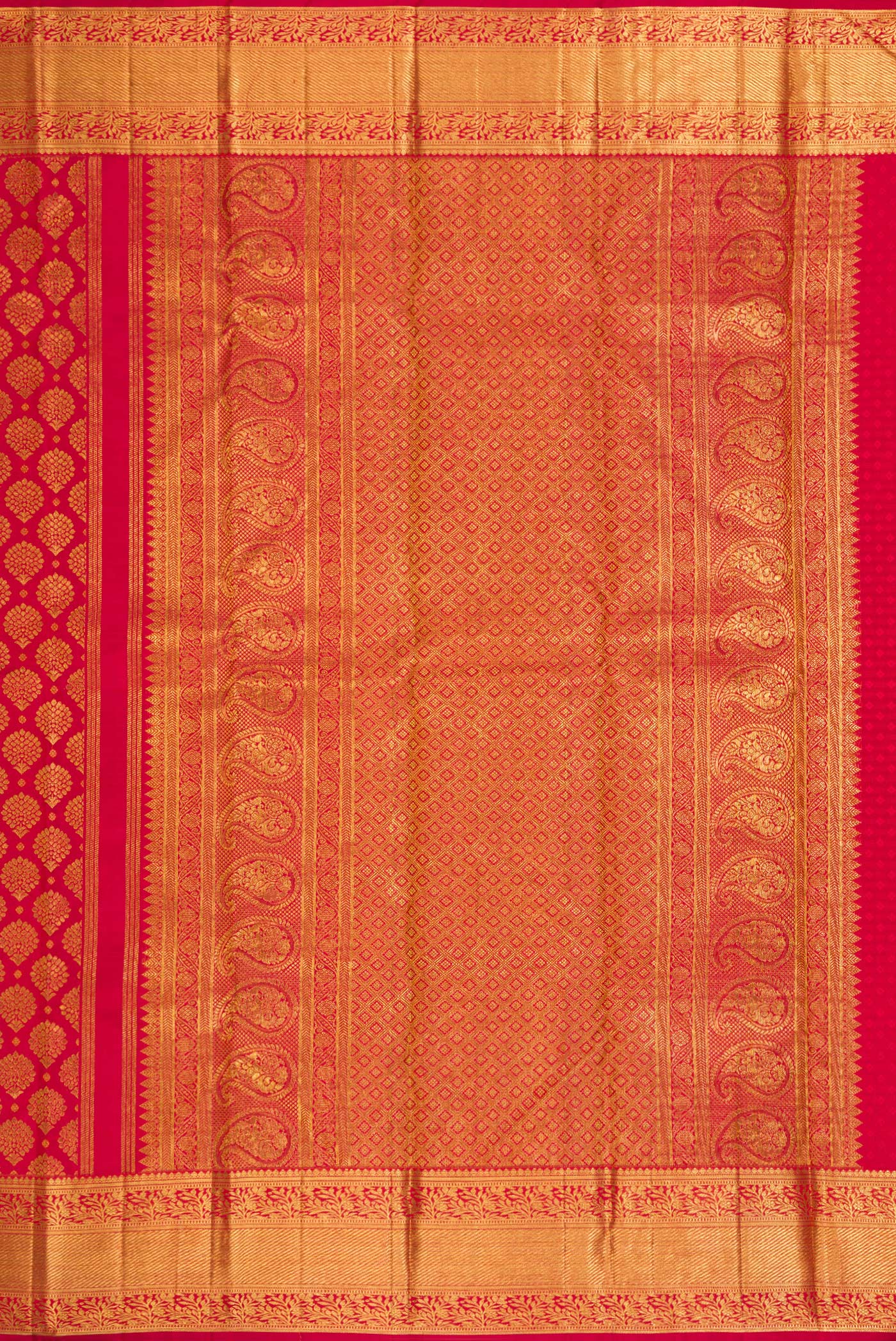 Close up image of the pallu of Red Dual Tone Kanchipuram Silk Saree with Zari Brocade on the body and Zari Border. 