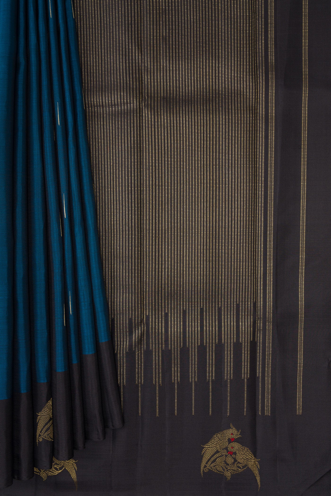 Pleats and pallu of Pure Silk Pure Zari Maya Blue Dual Tone Kanchipuram Saree with Zari Brocade on the body and Zari Border. 
