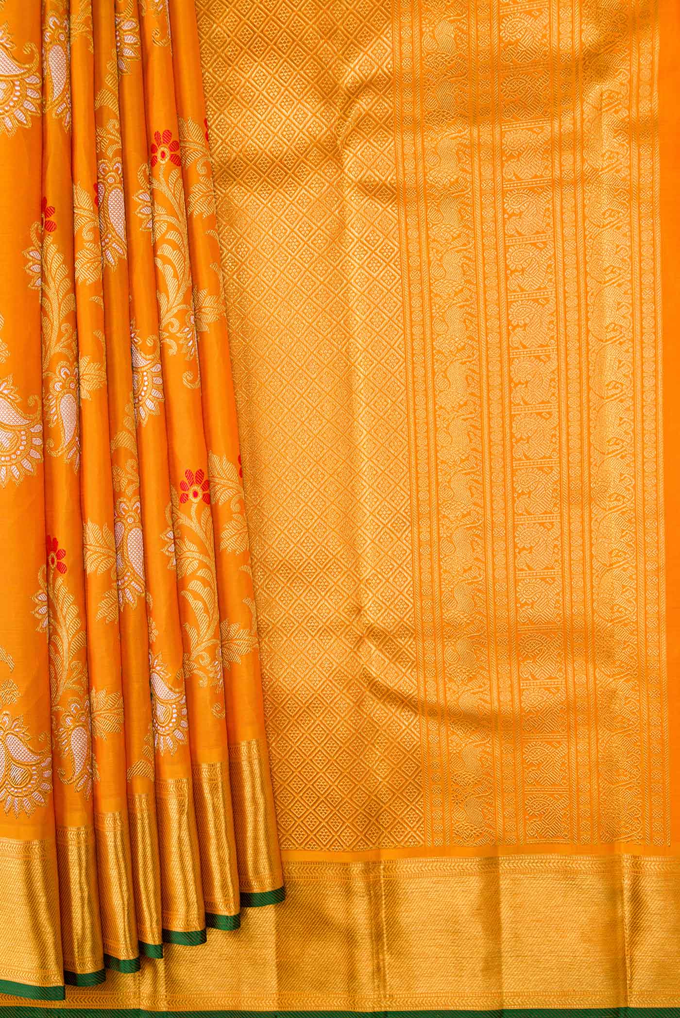 pleats pallu