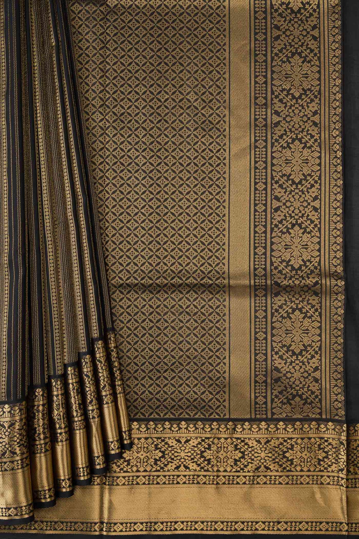 Pleats and pallu of Black Dual Tone Soft Silk Saree with Stripes on the body and Zari Border