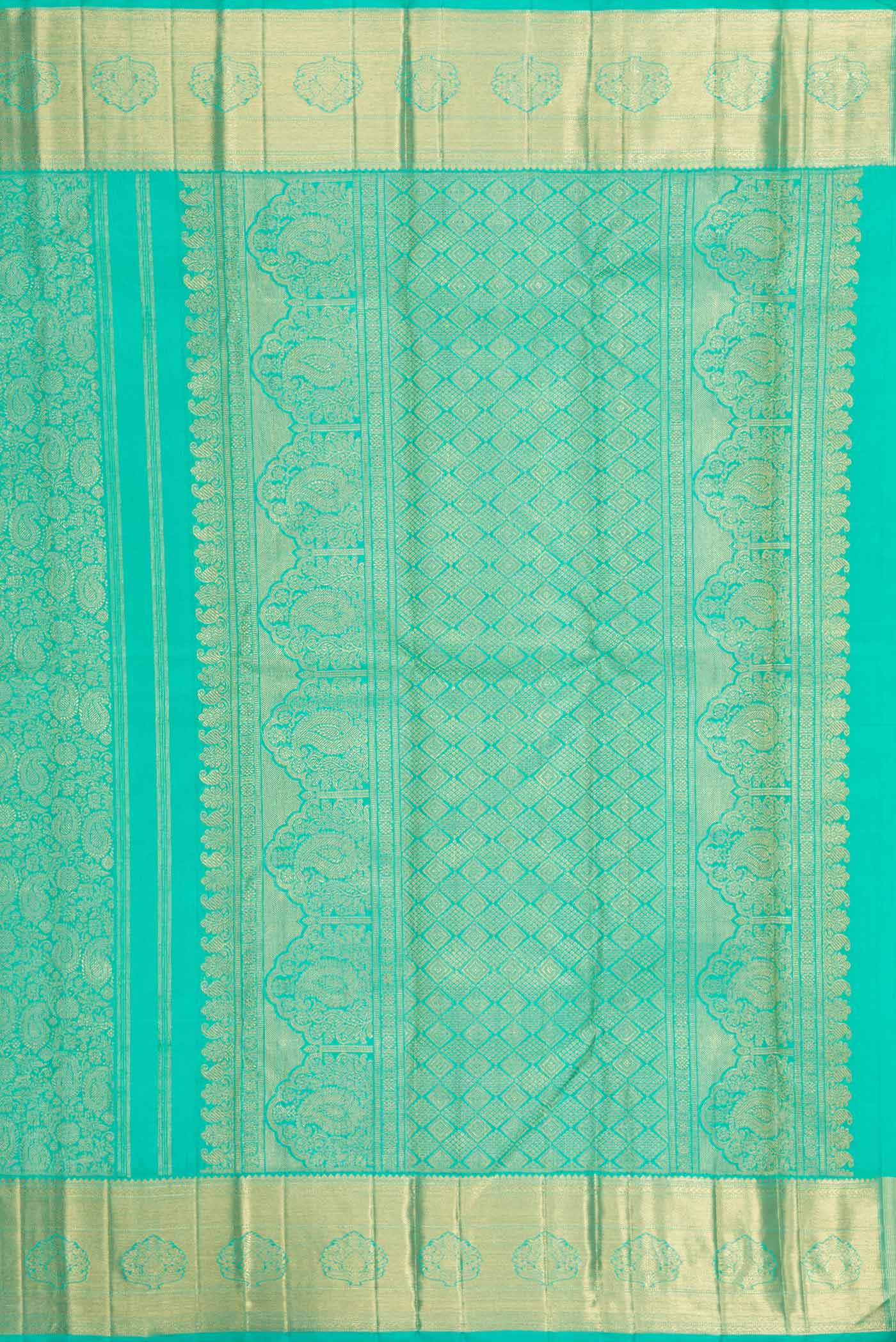 Close up image of the pallu of Pure Silk Pure Zari Sea Green Dual Tone Kanchipuram Saree with Zari Brocade on the body and Zari Border