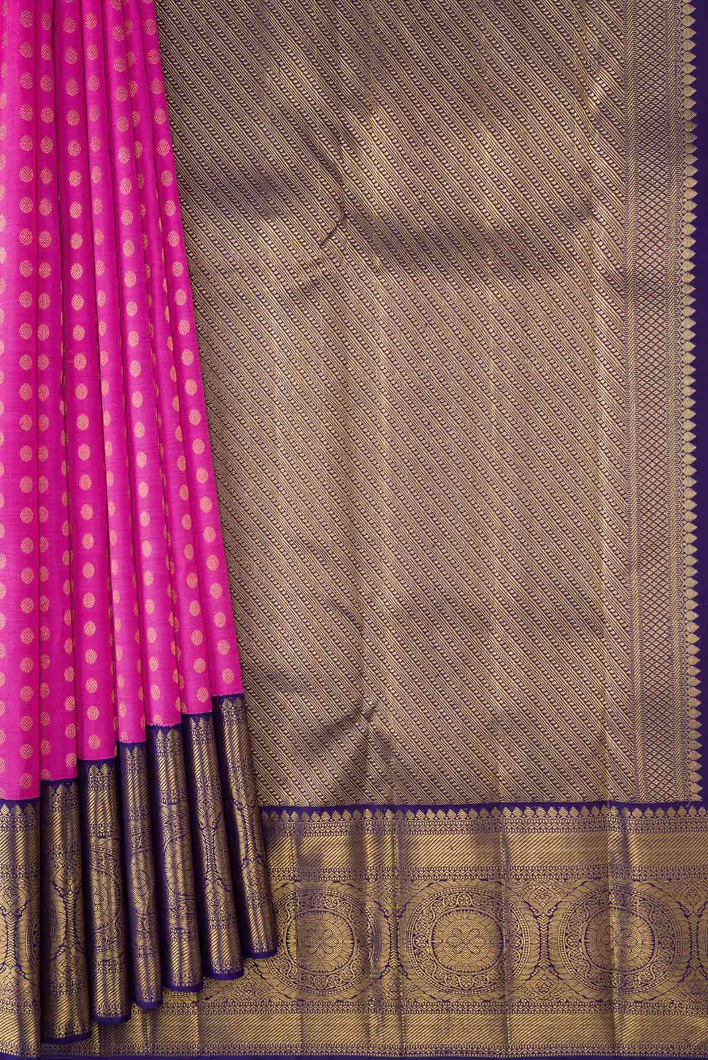 pleats pallu