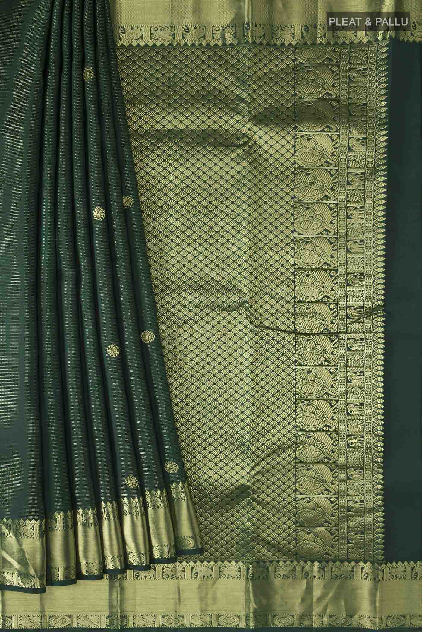 pleats pallu