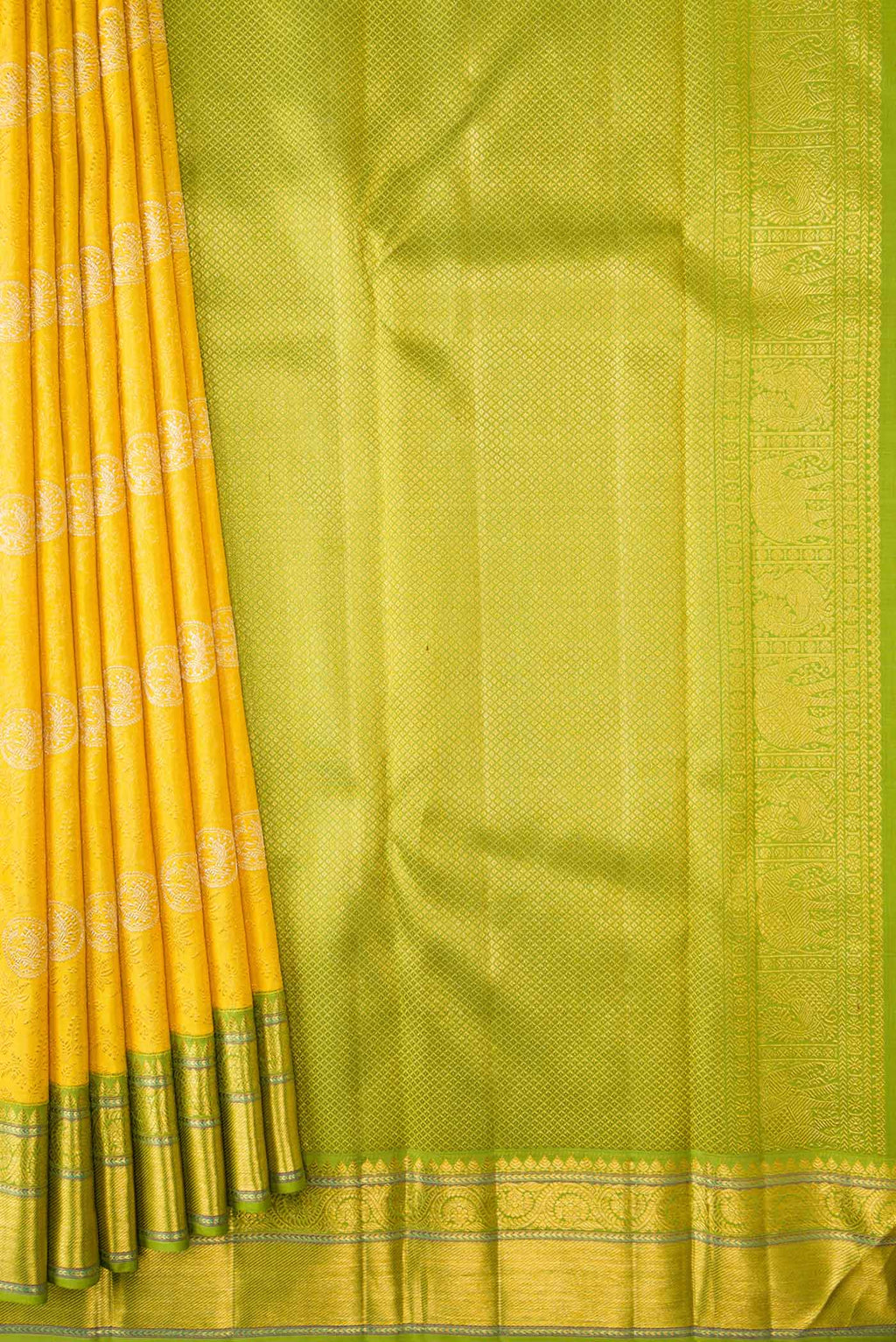 pleats pallu