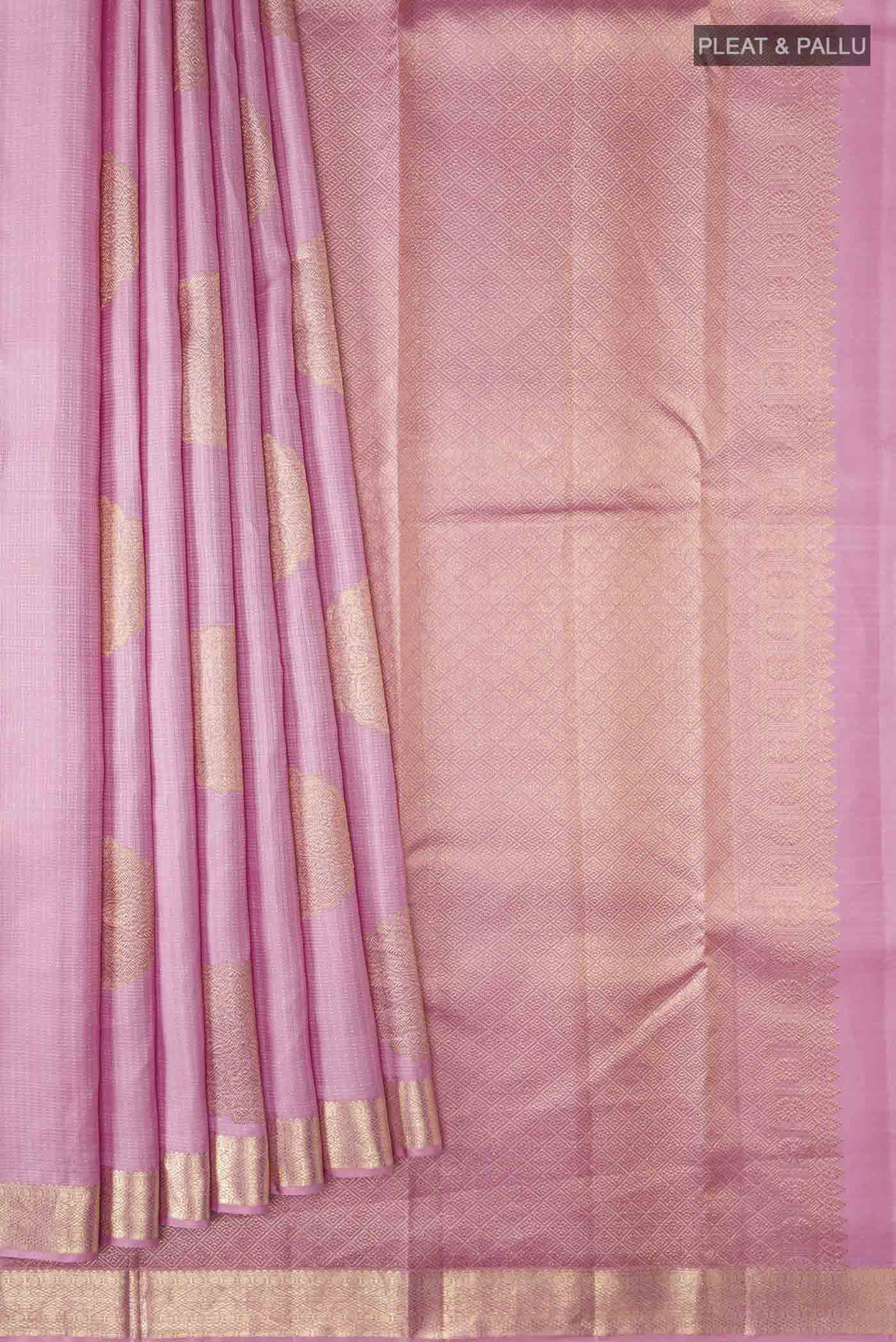 pleats pallu