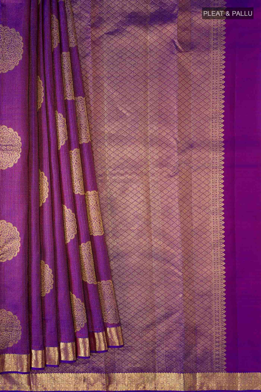 pleats pallu