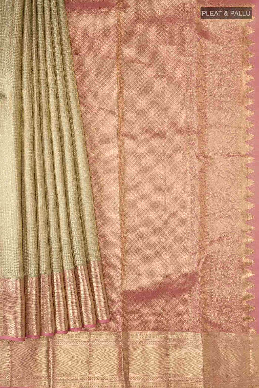 pleats pallu