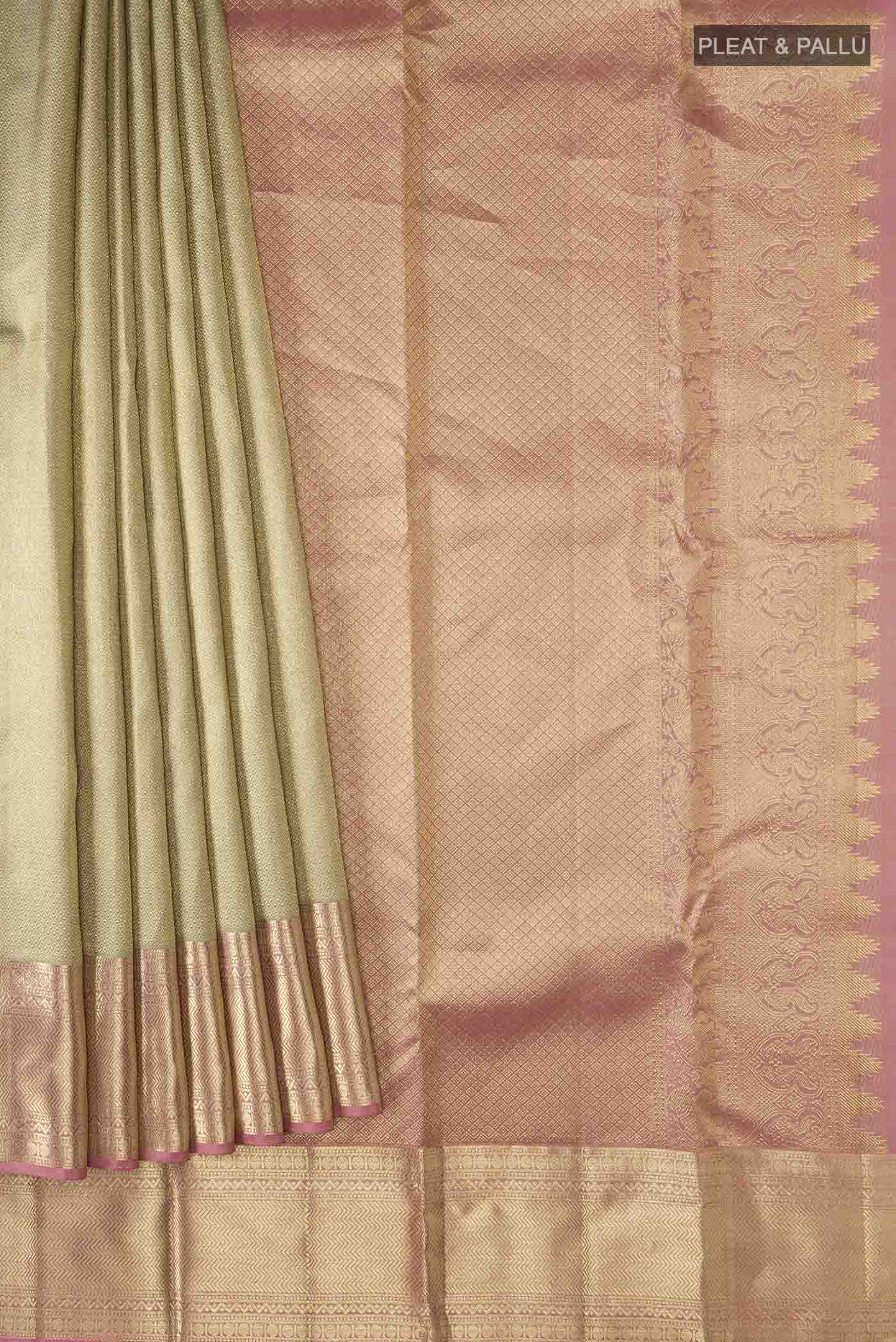 pleats pallu