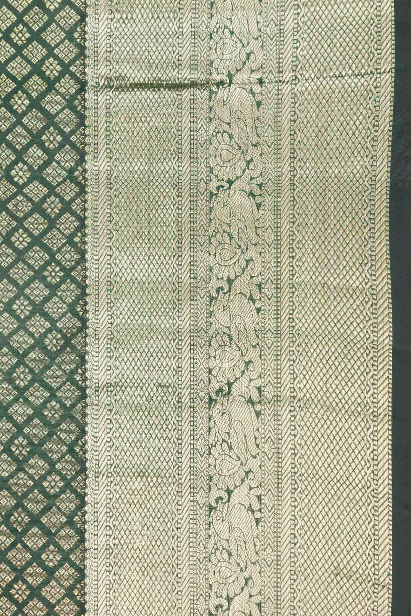 Border image of Green Dual Tone Kanchipuram Saree with Zari Brocade on the body and Zari Border