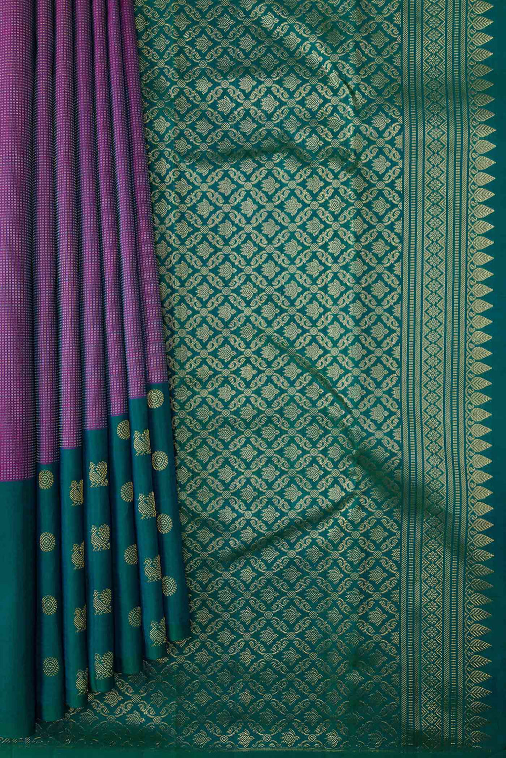 pleats pallu