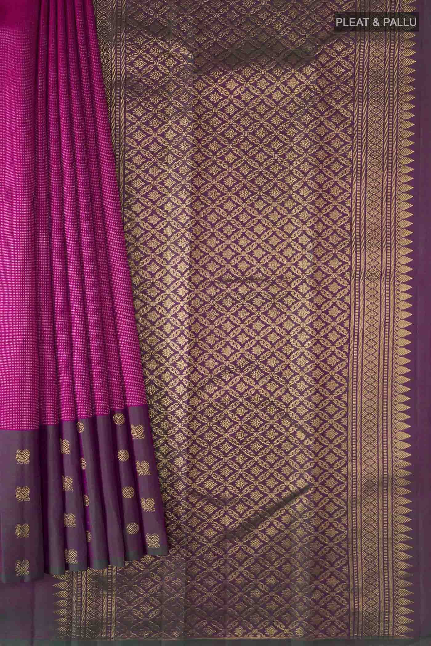 pleats pallu