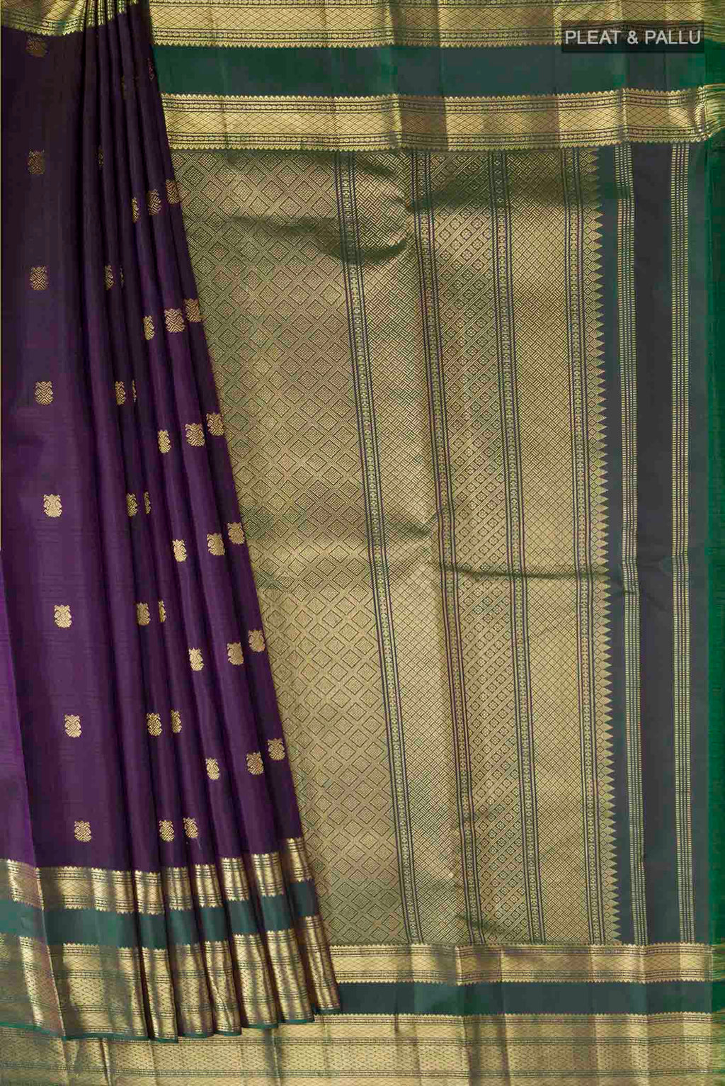 pleats pallu