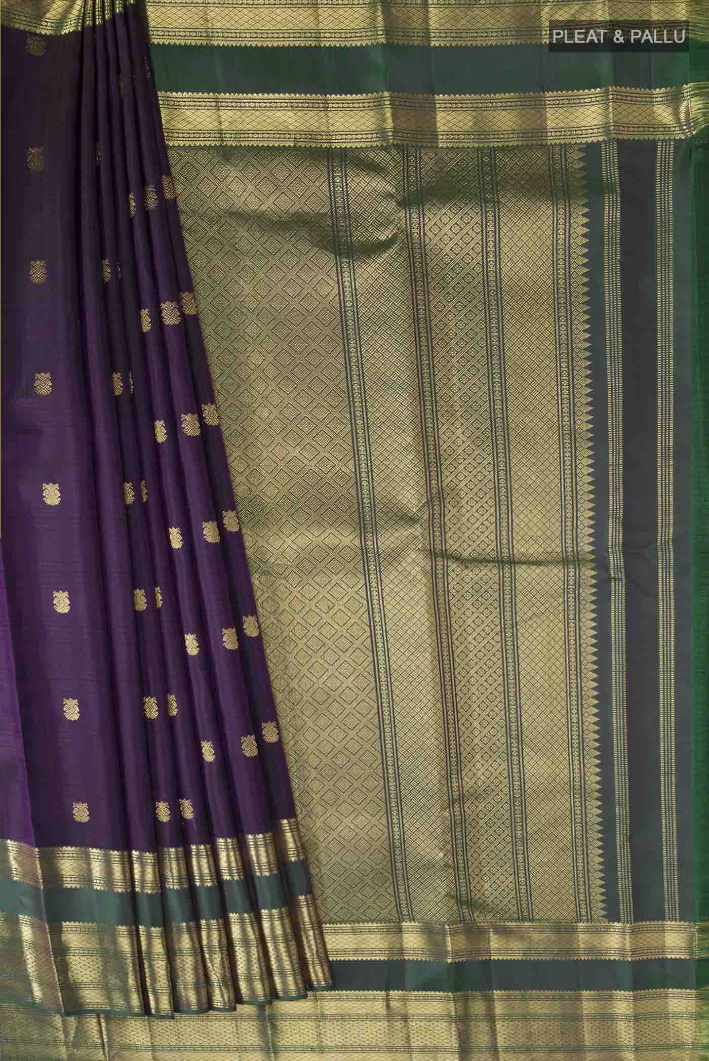 pleats pallu