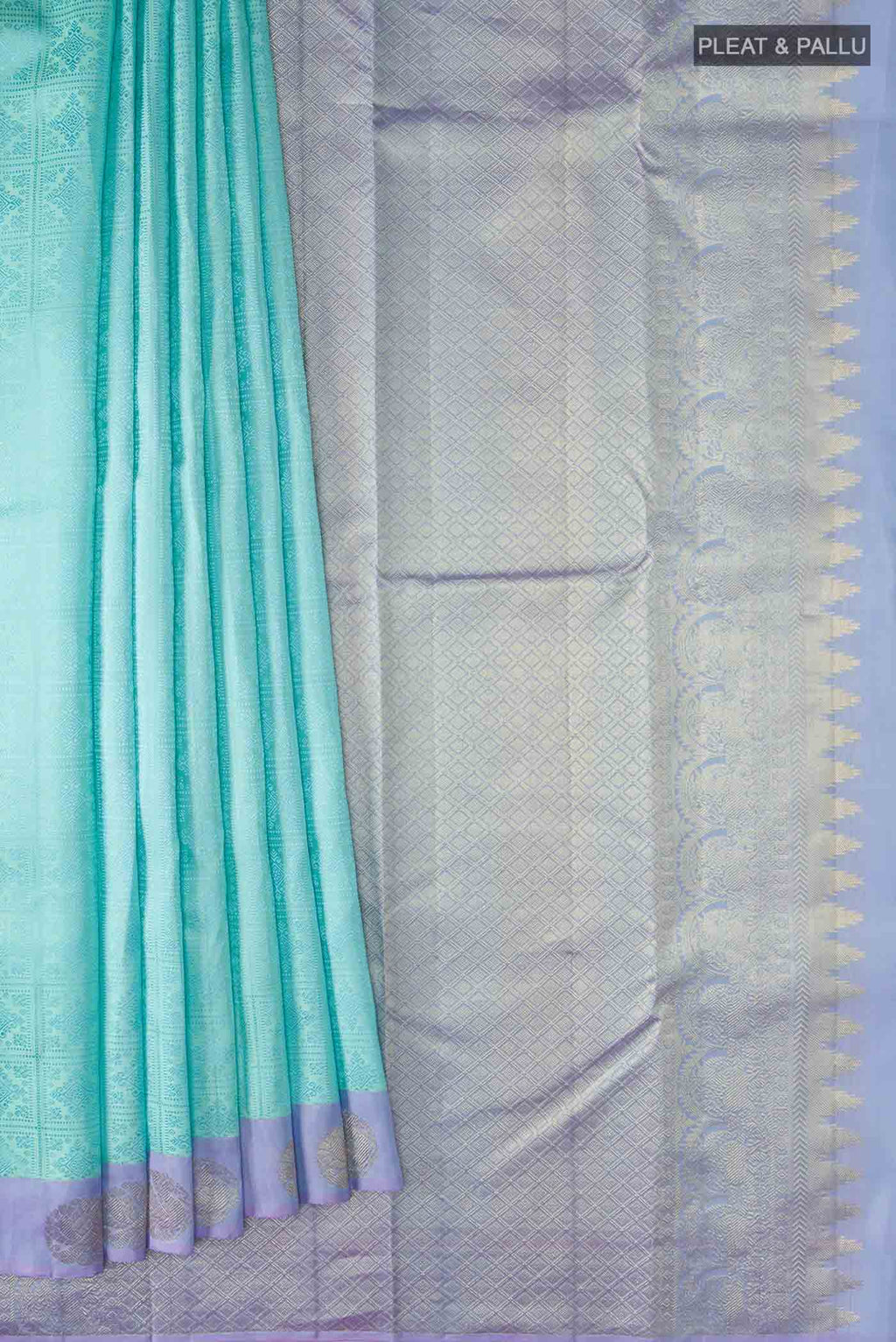 pleats pallu