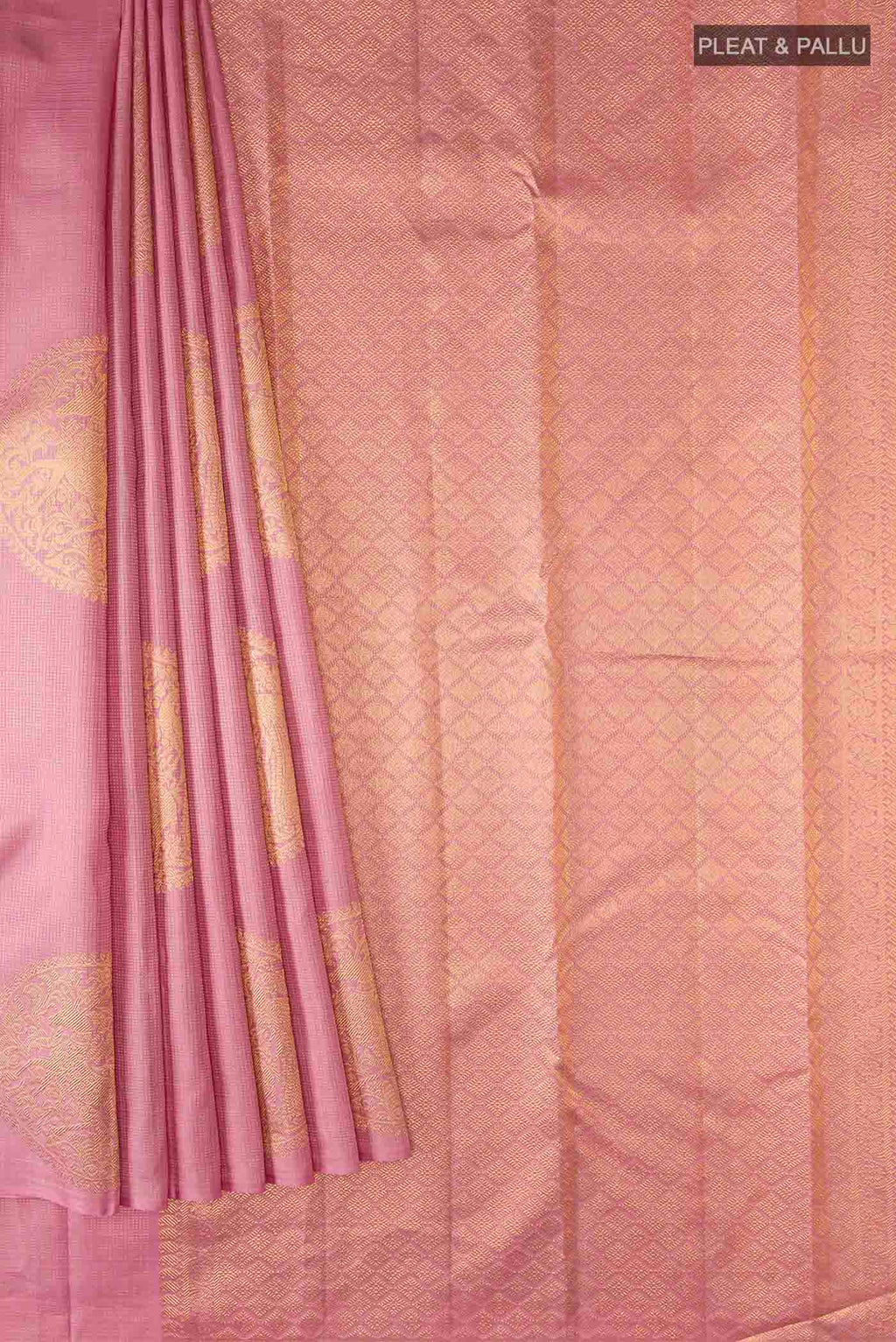 pleats pallu