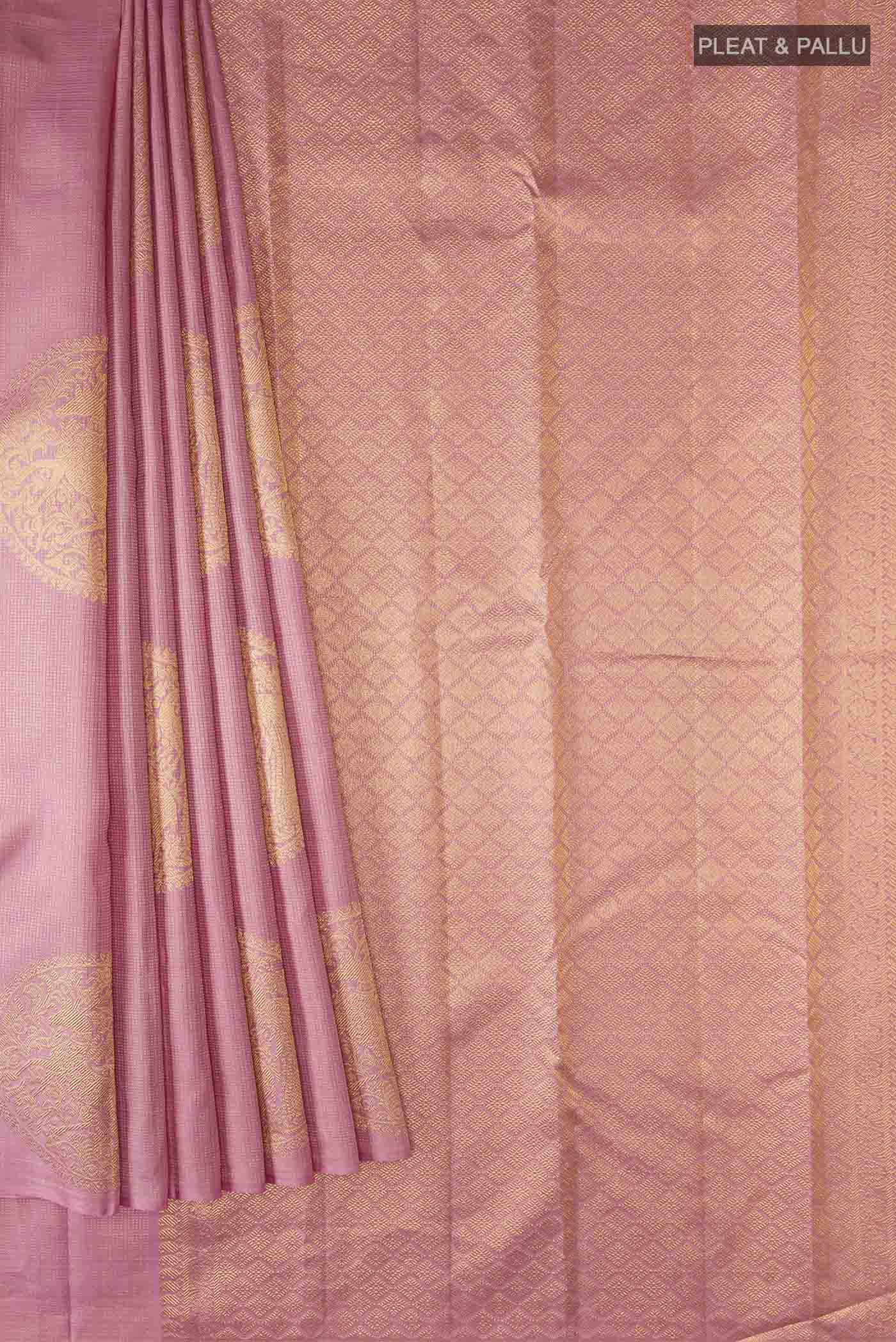 pleats pallu