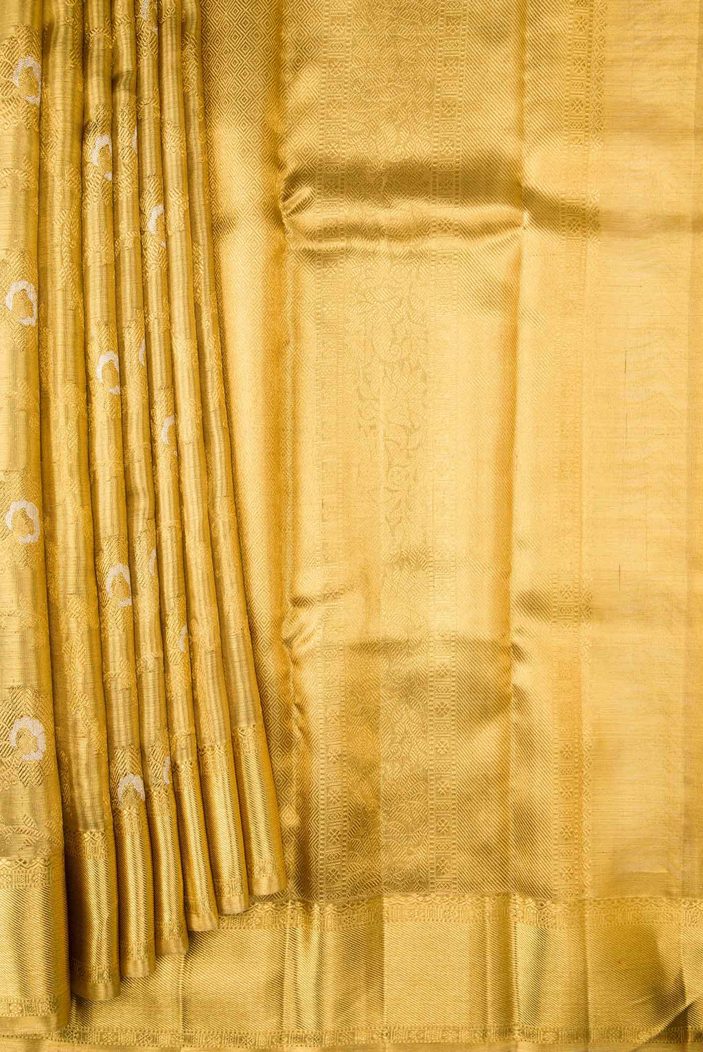 pleats pallu